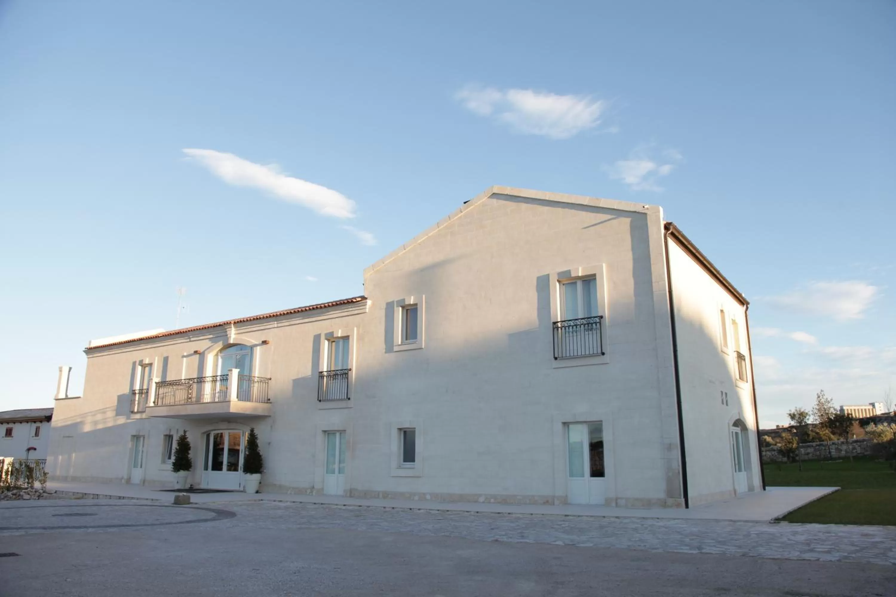 Facade/entrance in Hotel Cave Del Sole