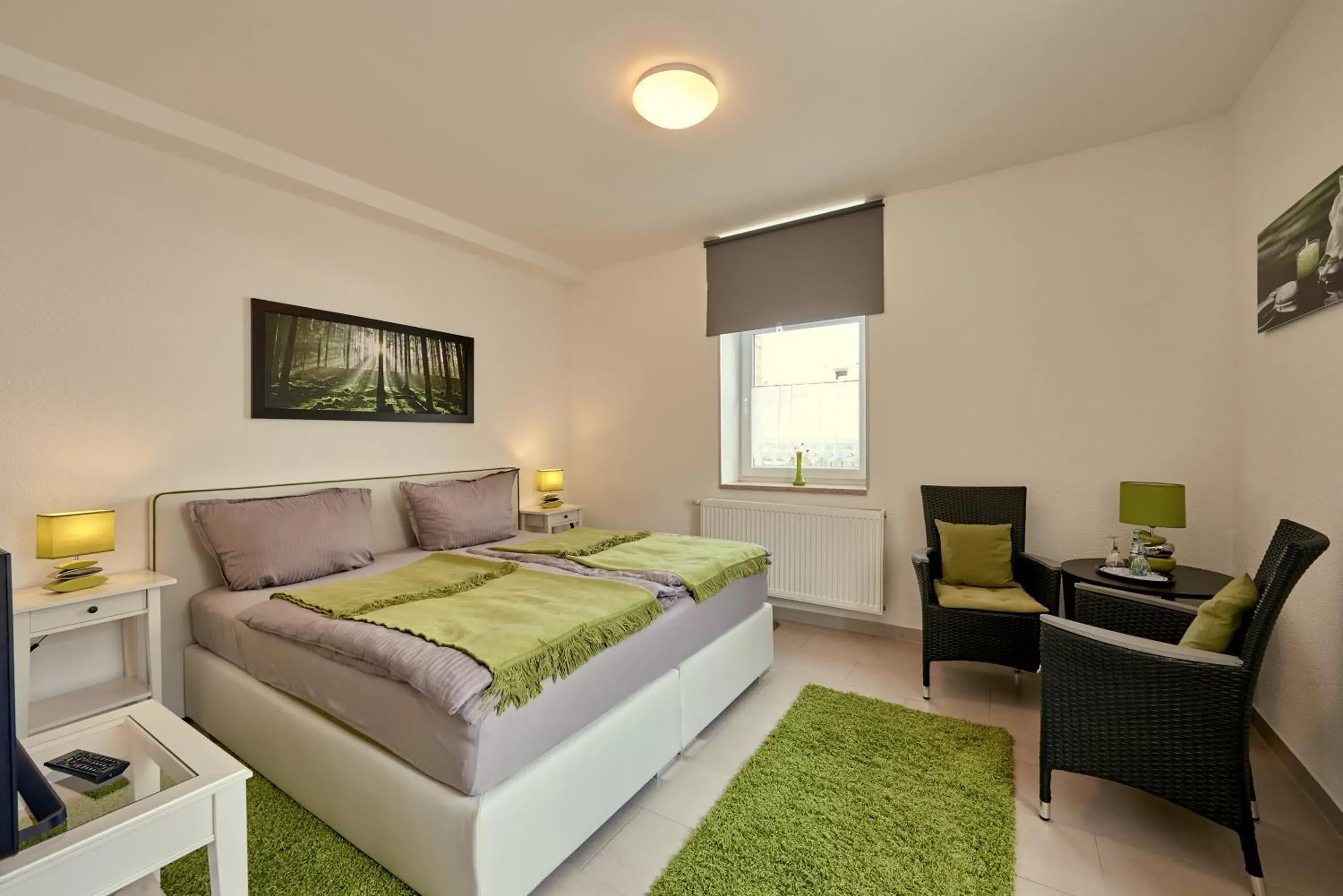 TV and multimedia, Bed in Hotel Zur alten Stadtkellerei Leipzig TV and multimedia, Bed in Hotel Zur alten Stadtkellerei Leipzig