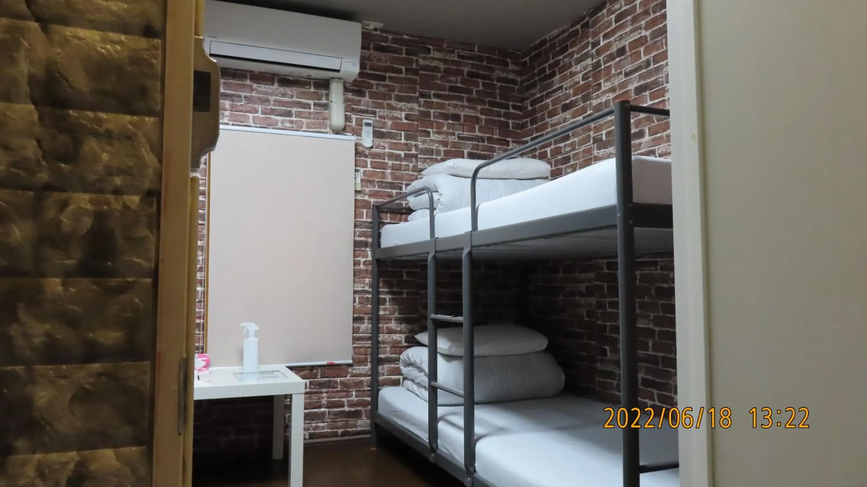 Bunk Bed in Sophiearth Apartment