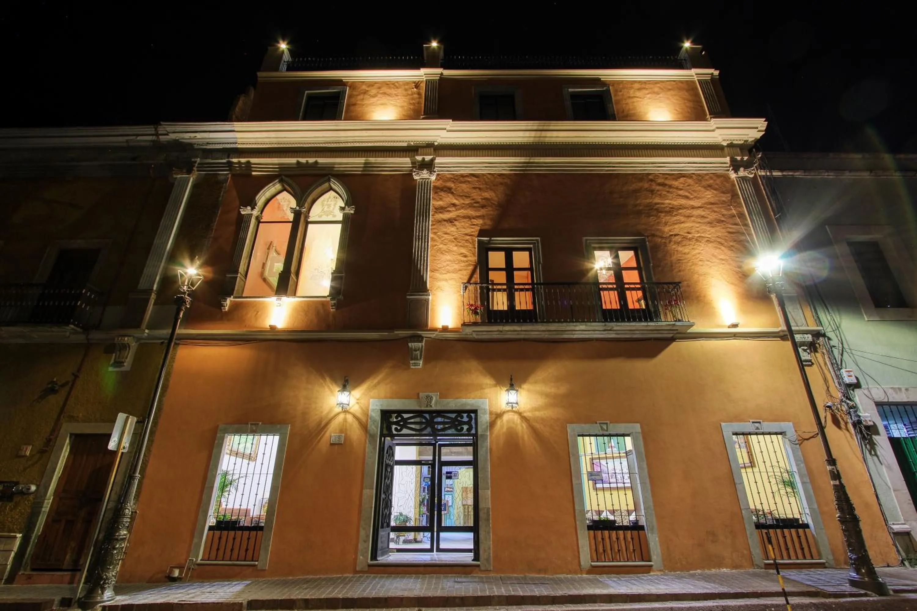 Property building in Hotel Mansion del Cantador