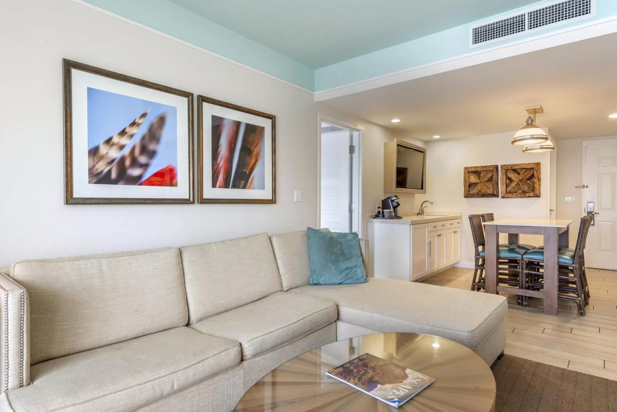 Bedroom, Seating Area in Omni Amelia Island Resort