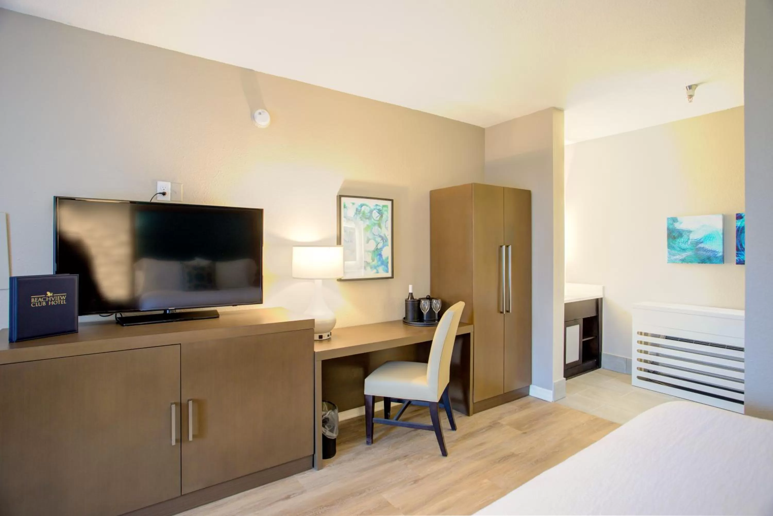 TV and multimedia, Bed in Beachview Club Hotel