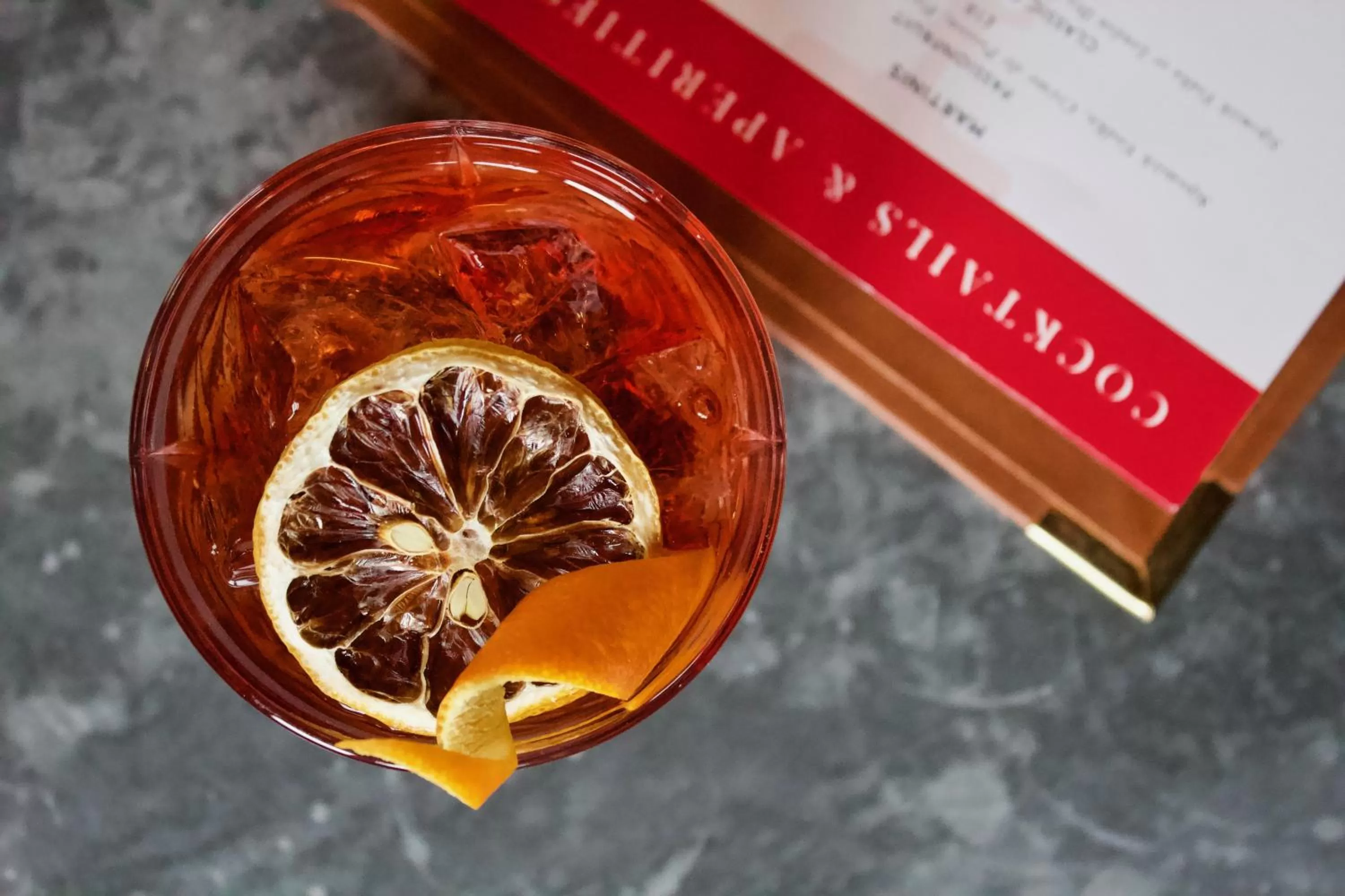 Alcoholic drinks in Bel and The Dragon-Odiham