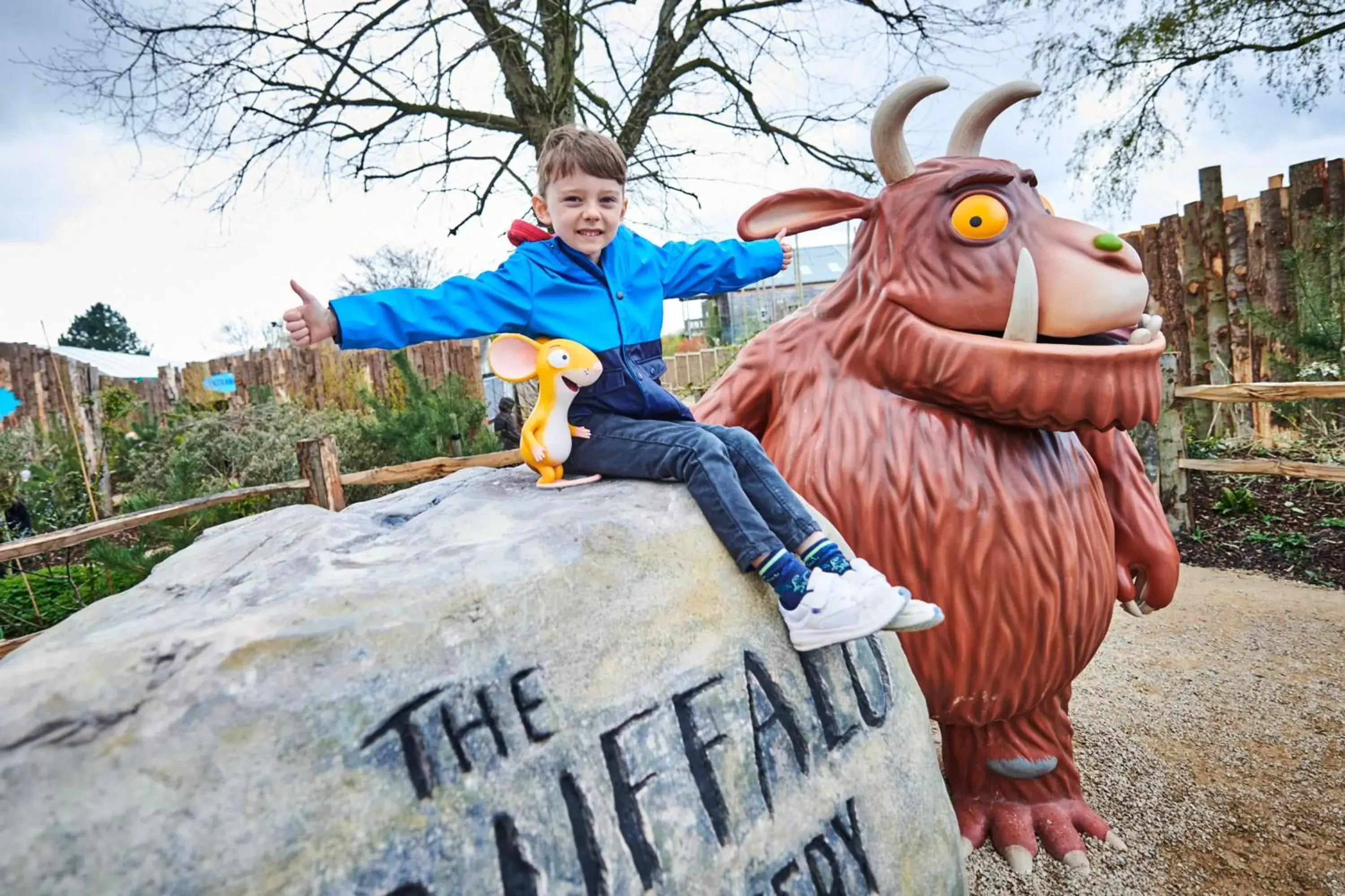 Nearby landmark, Children in Holiday Inn Express Tamworth