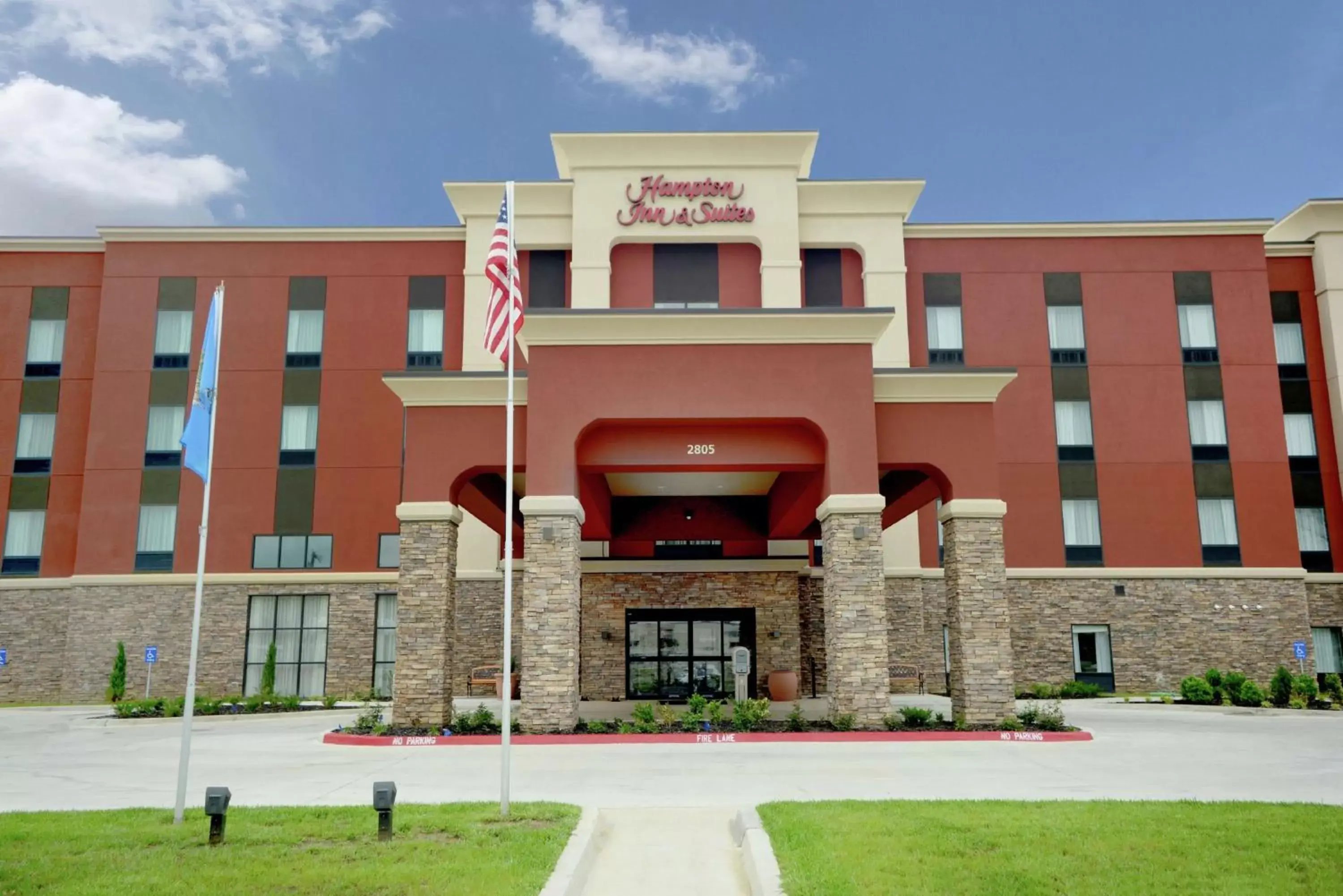 Property building in Hampton Inn & Suites Ponca City Property building in Hampton Inn & Suites Ponca City