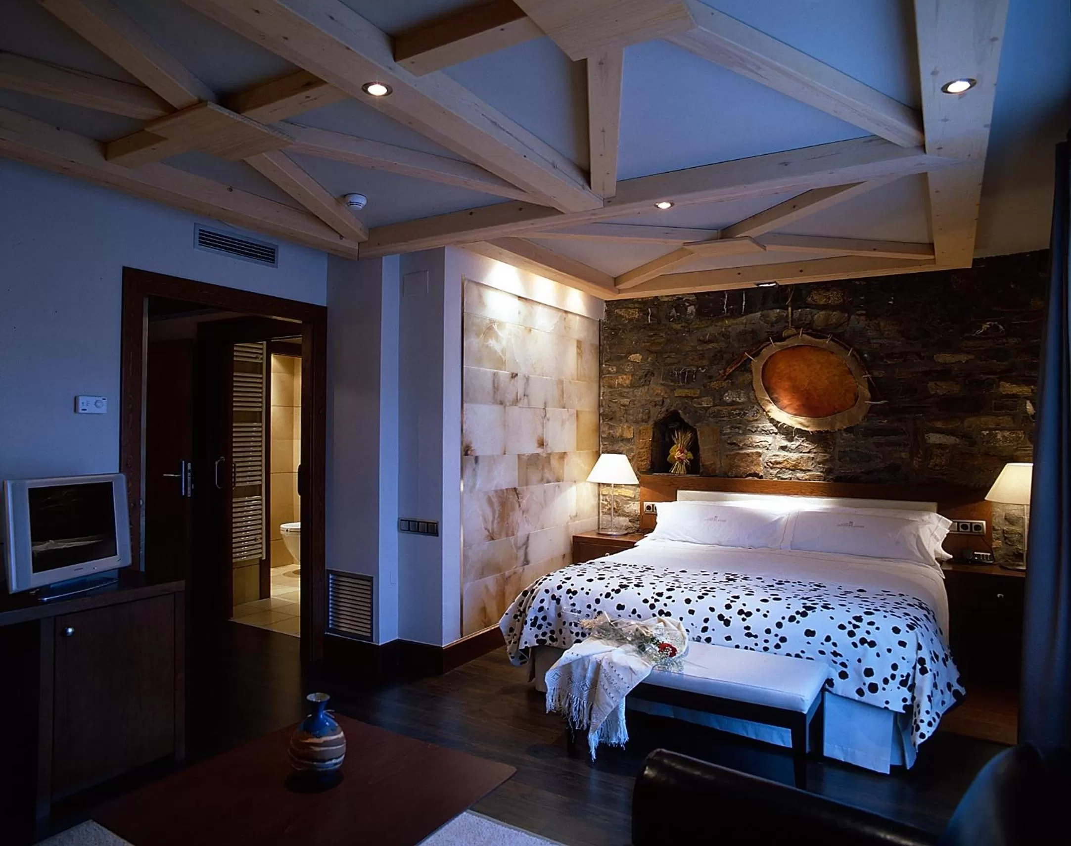 Photo of the whole room, Bed in Los Siete Reyes