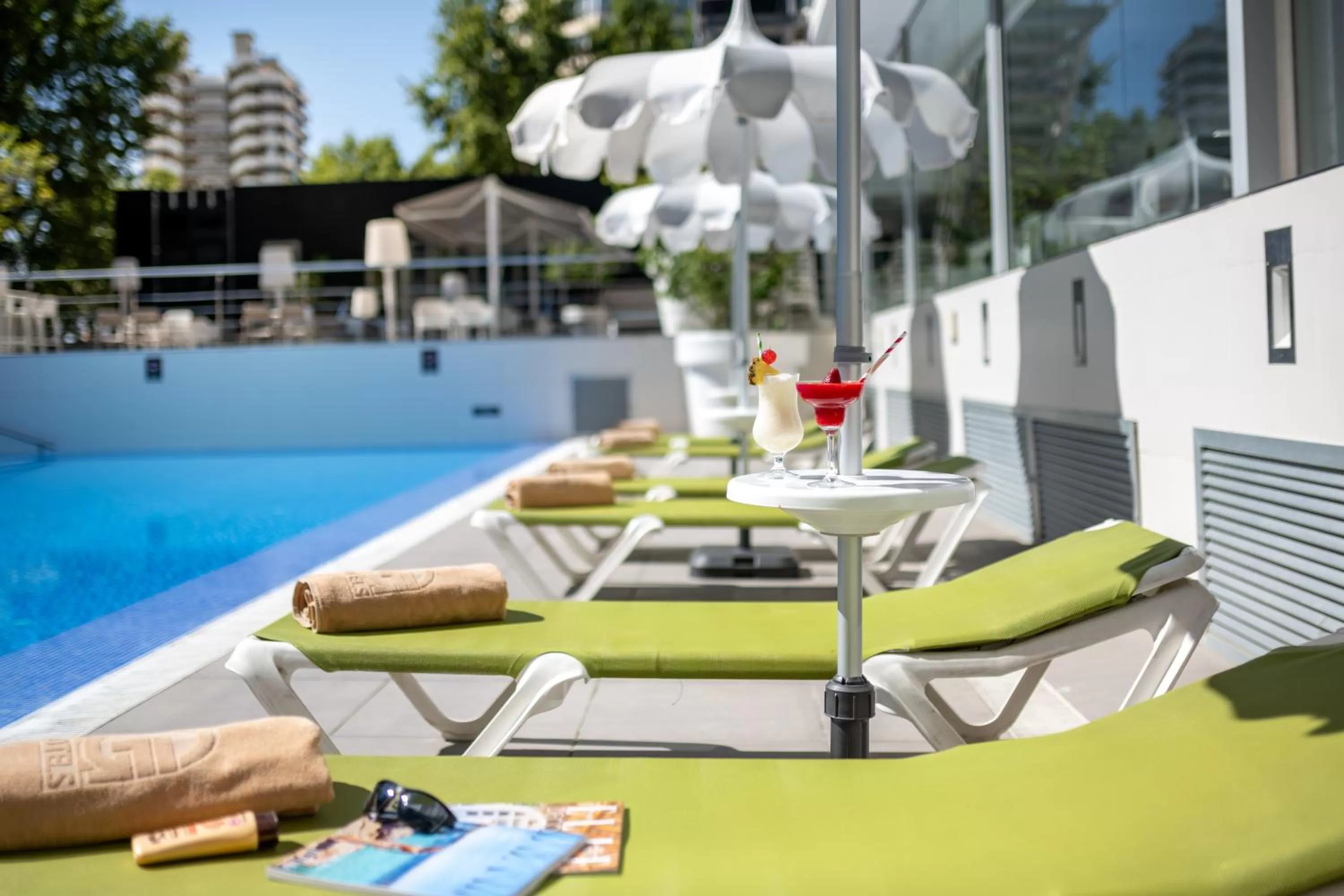 Swimming pool in Climia Belroy 4 Sup