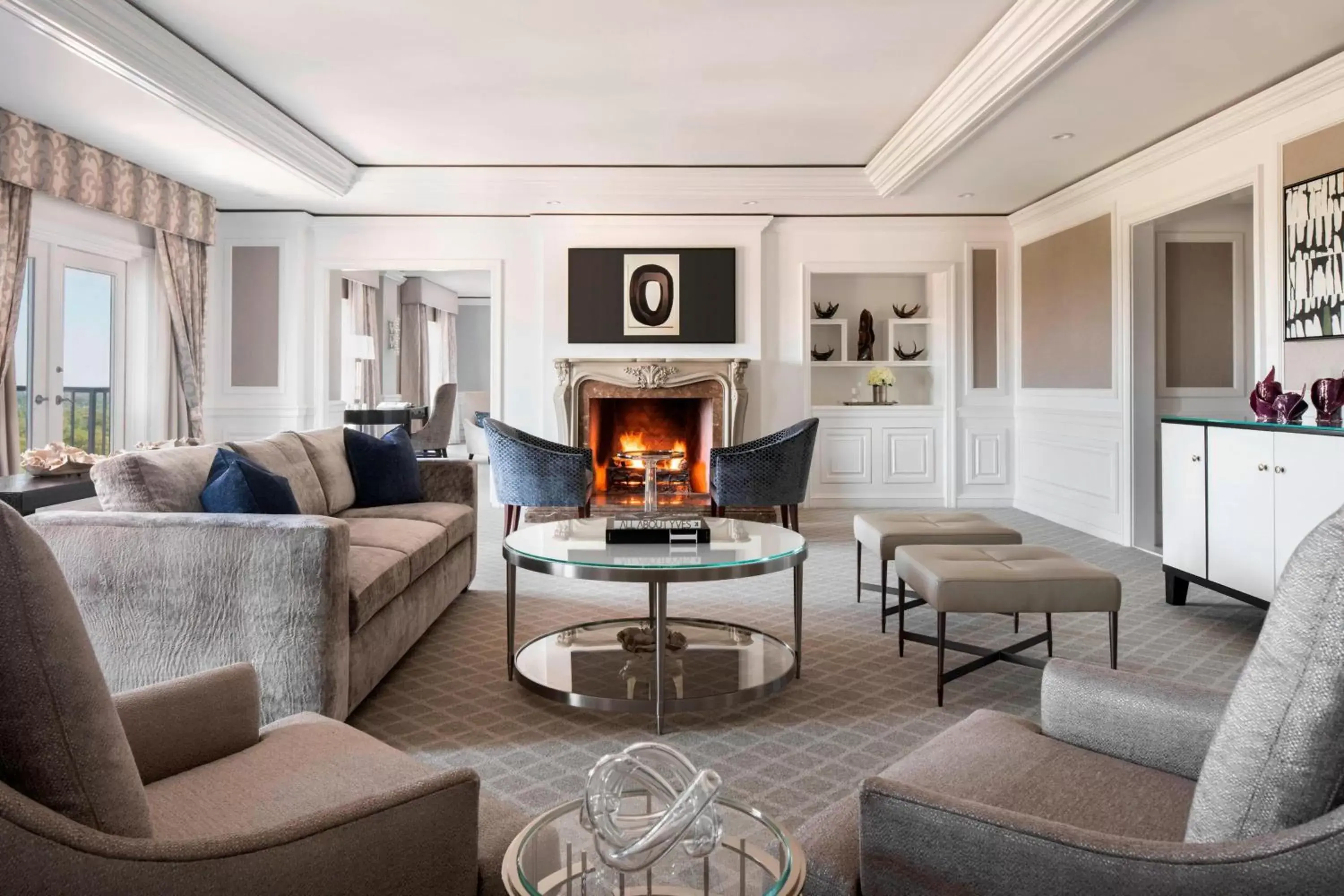 Living room, Seating Area in The Ritz-Carlton, St. Louis