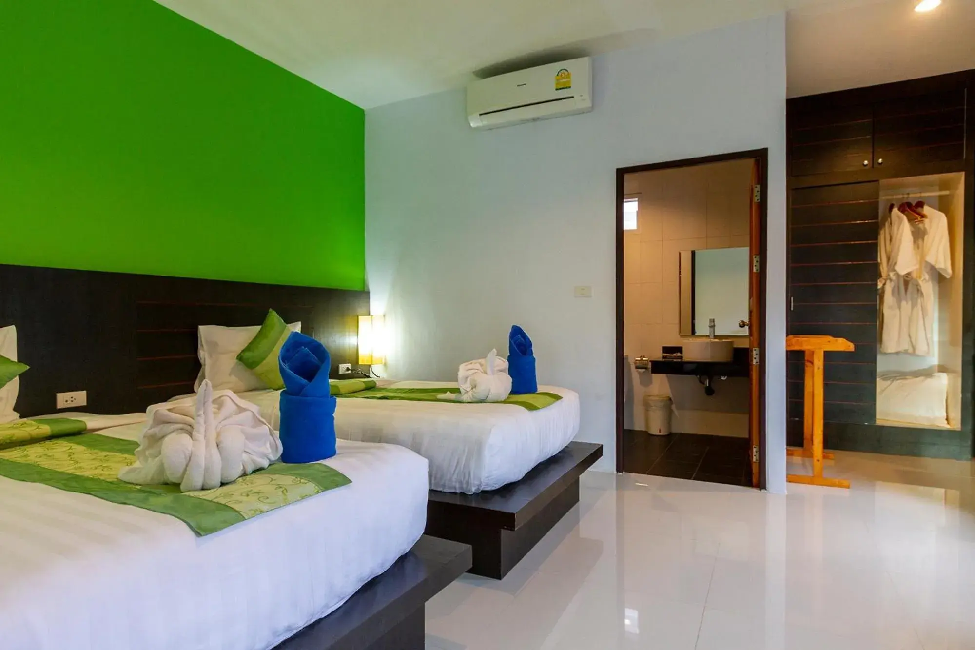 Bedroom, Bed in Lanta Lapaya Resort