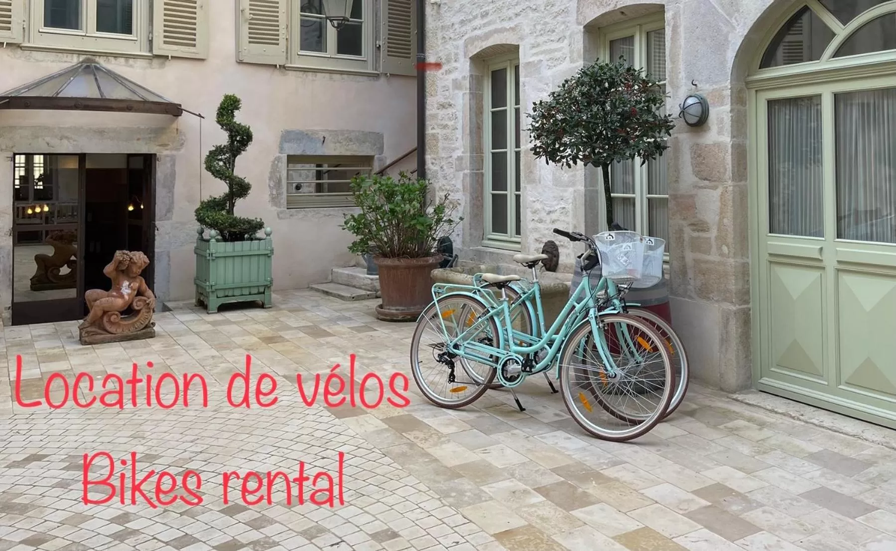 Property logo or sign in Le Clos Sainte-Marguerite