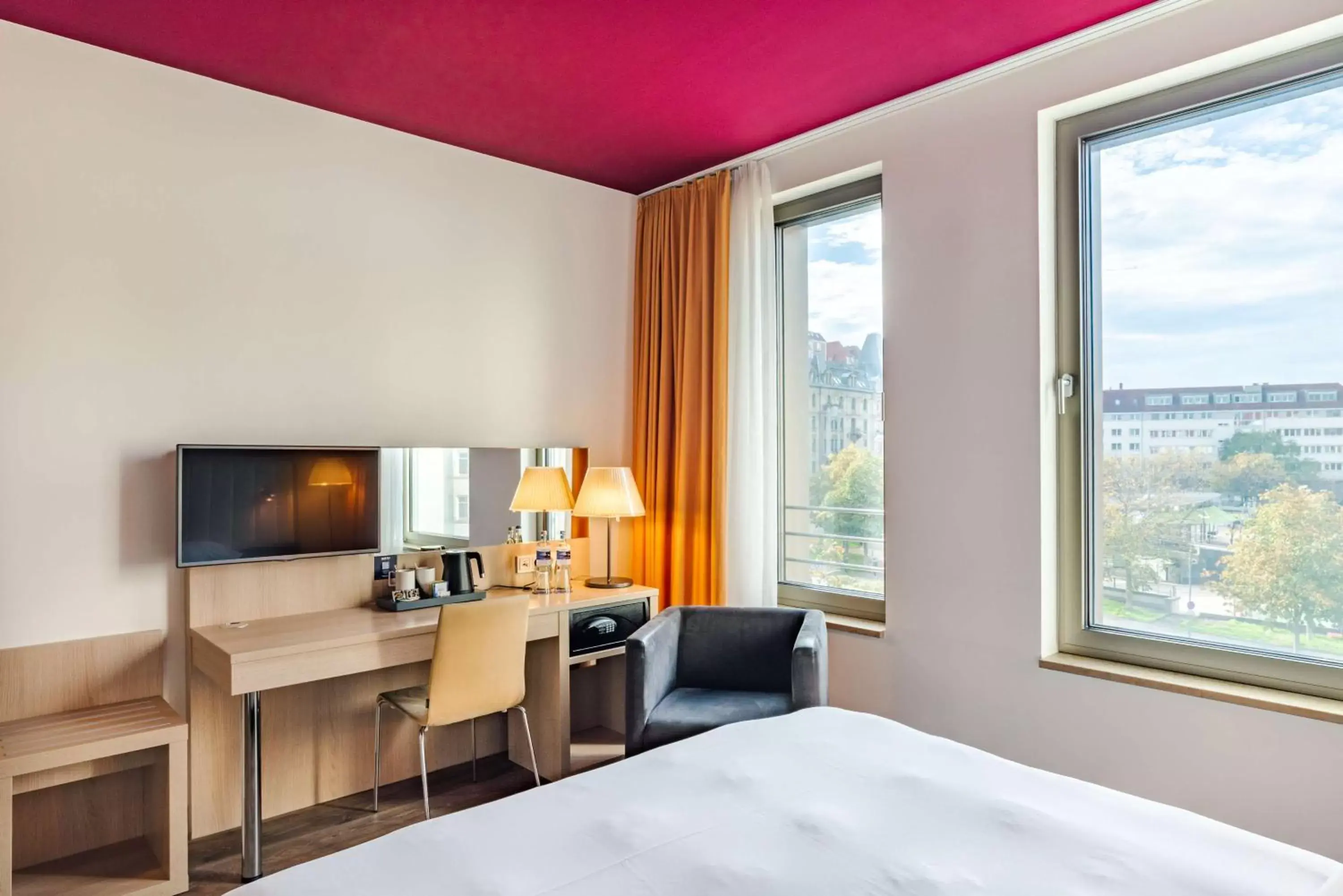 Bedroom in Park Inn by Radisson Stuttgart