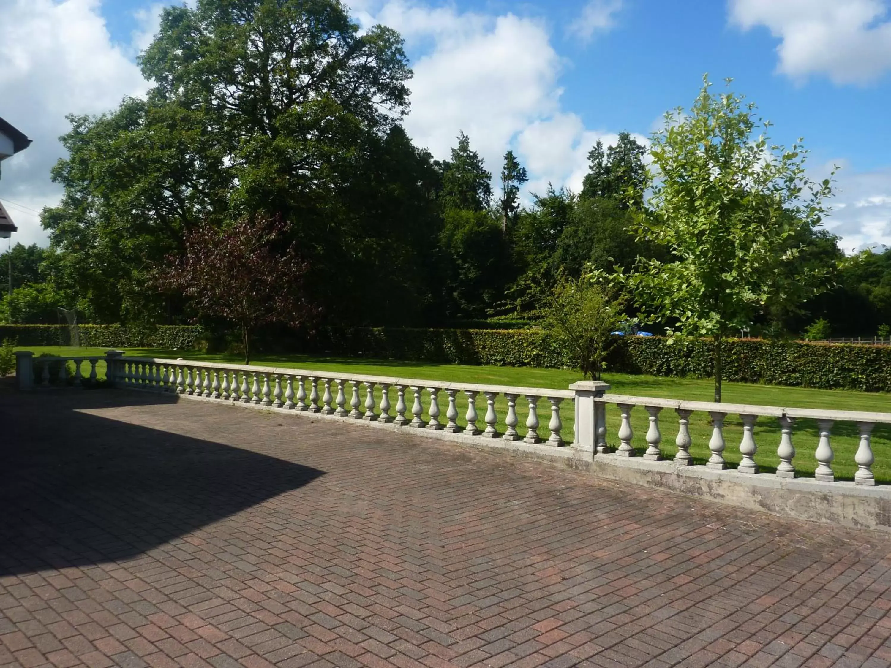 Property building in Manorview B&B Property building in Manorview B&B