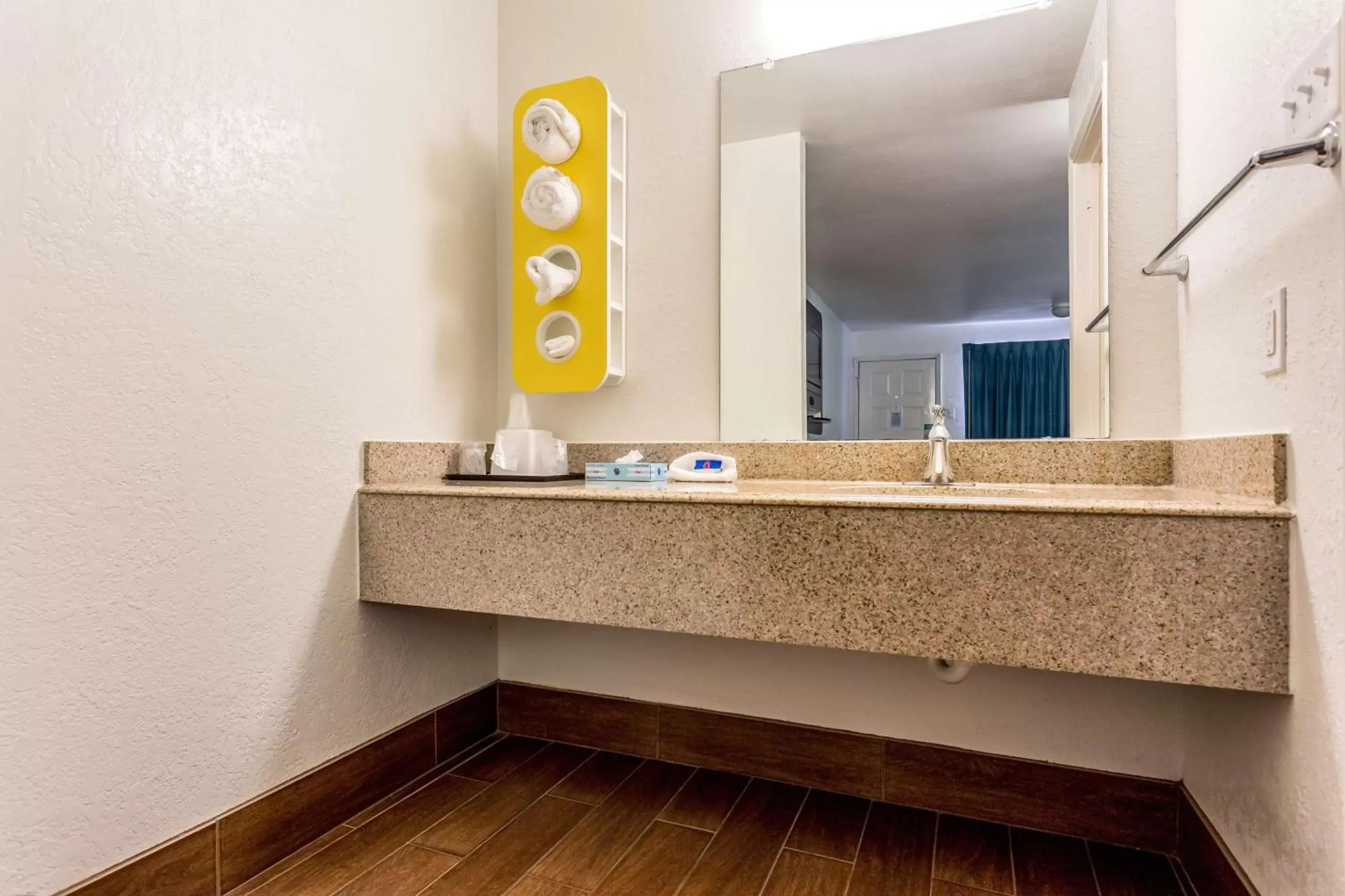 Photo of the whole room, Bathroom in Motel 6-Bryan, TX - College Station