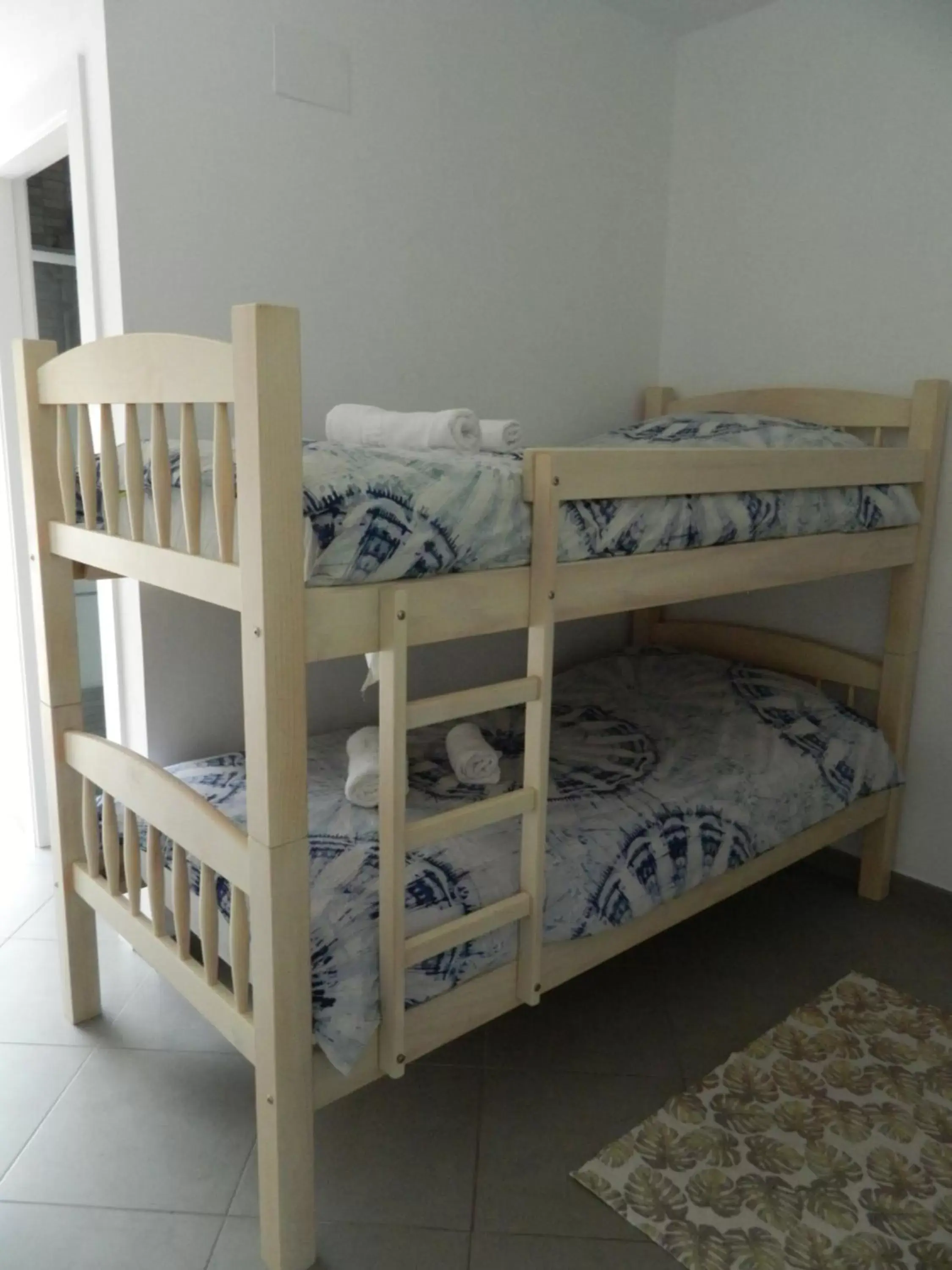 bunk bed in Hotel Restaurant Baladrar