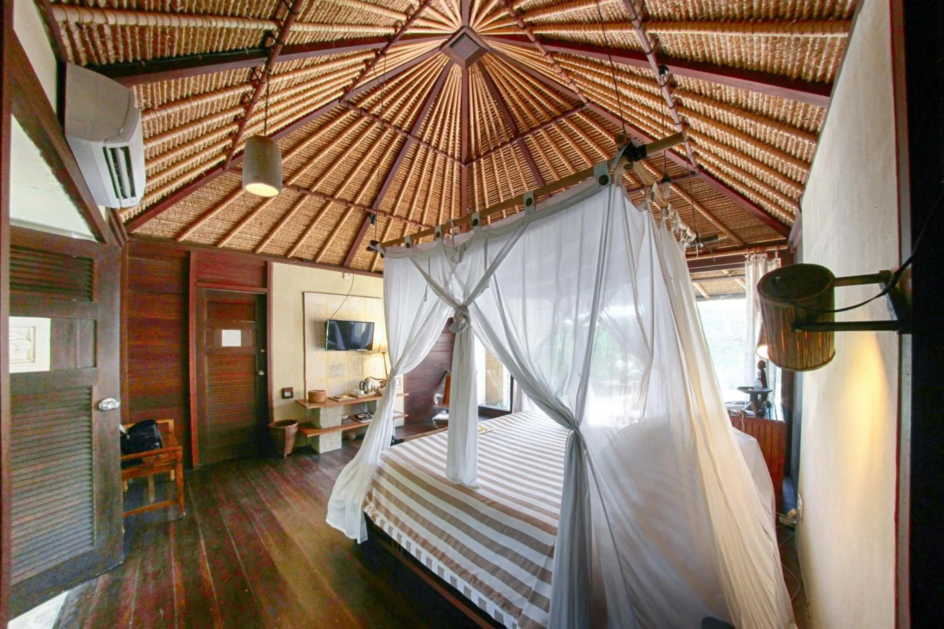 Bed in Visakha Sanur by Puri Signatures