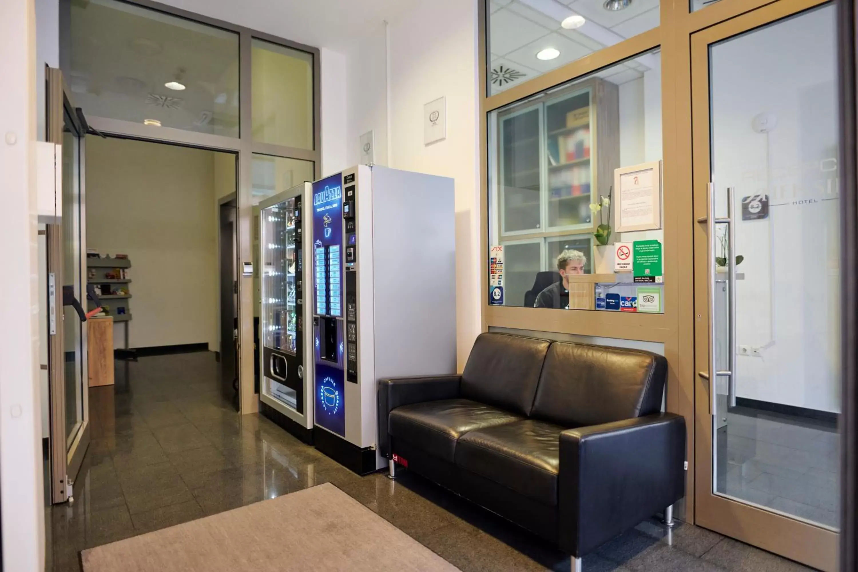 Lobby or reception in Hotel Meksiko Lobby or reception in Hotel Meksiko