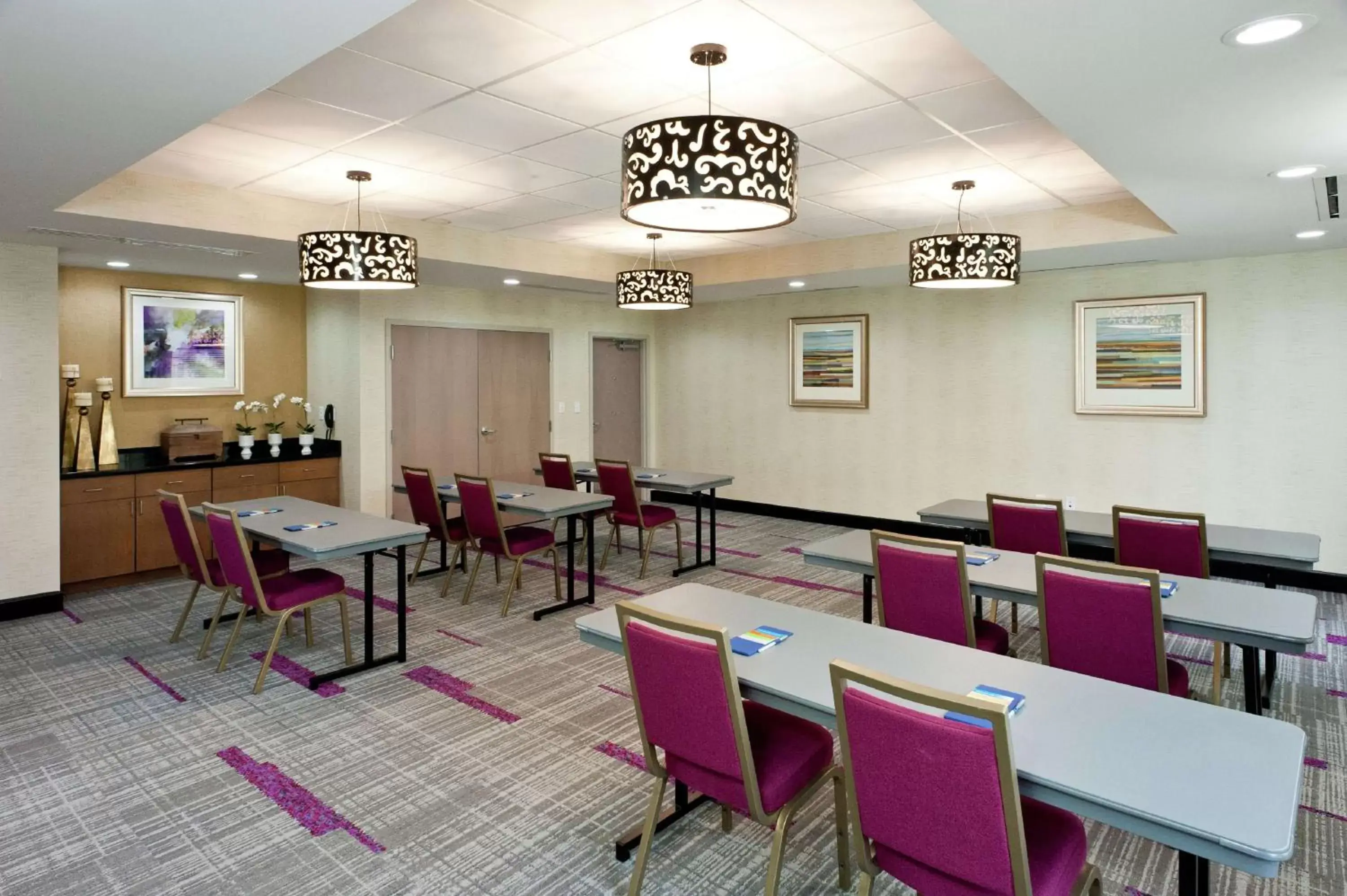 Meeting/conference room, Restaurant/Places to Eat in Hampton Inn & Suites Ridgeland