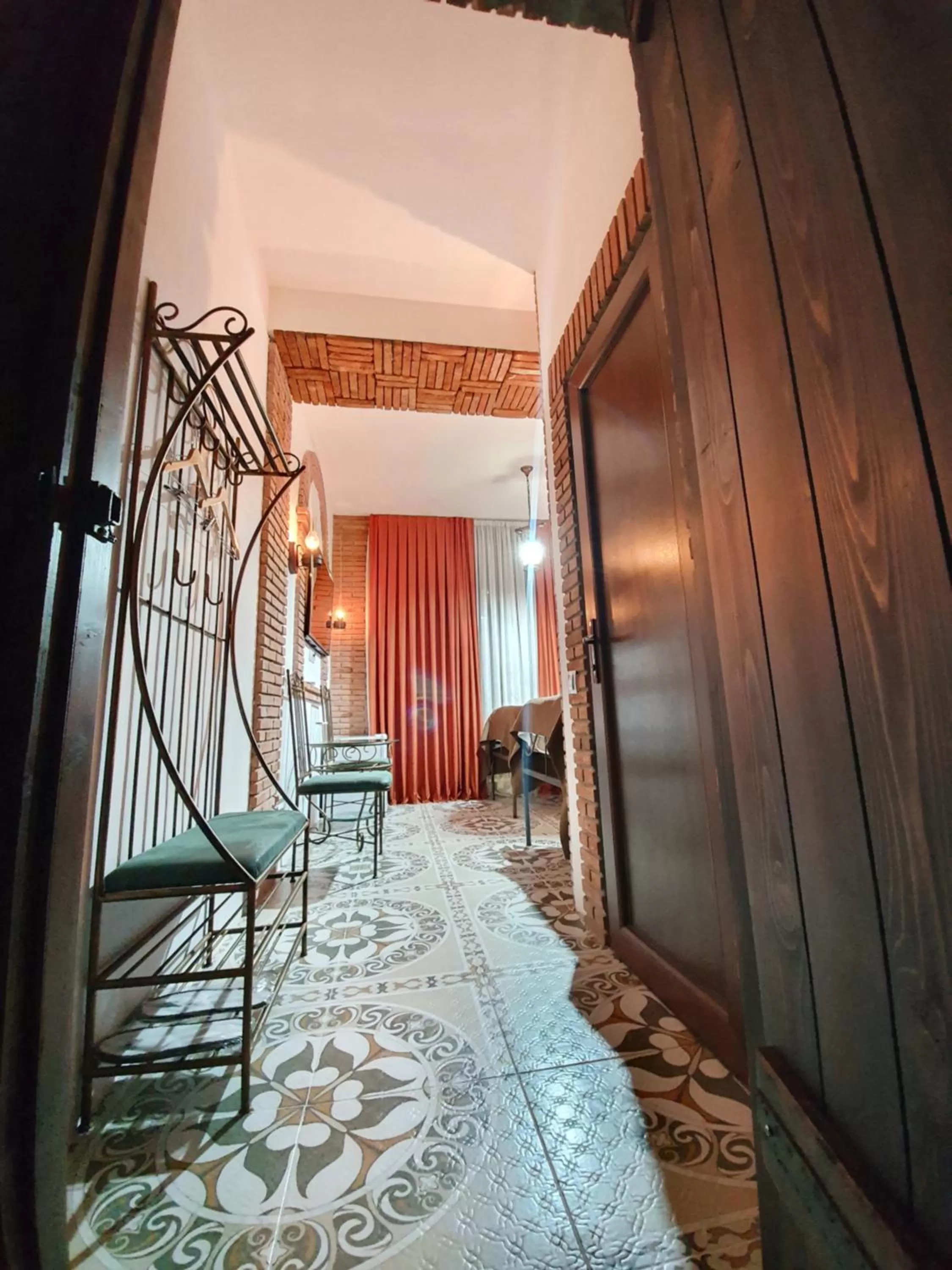 Deluxe Twin Room in Janashia Boutique Hotels