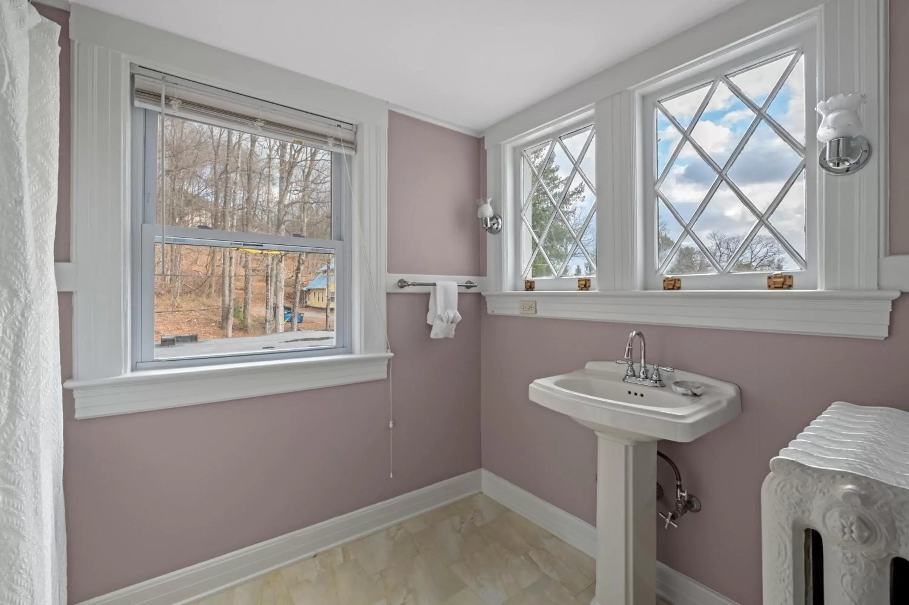 Bathroom in The Hartness House