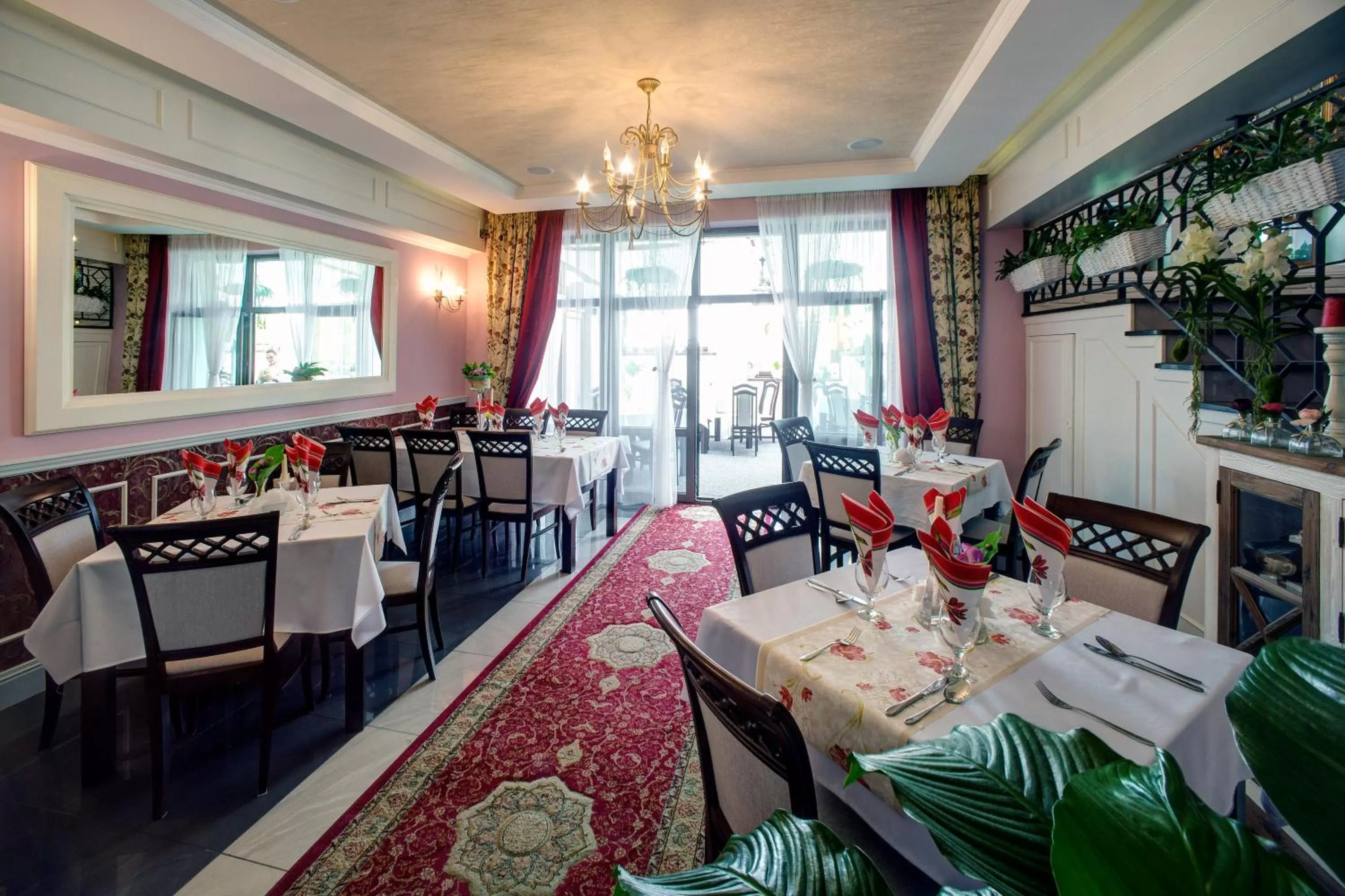 Restaurant/places to eat in Pokoje Gościnne Murowanka