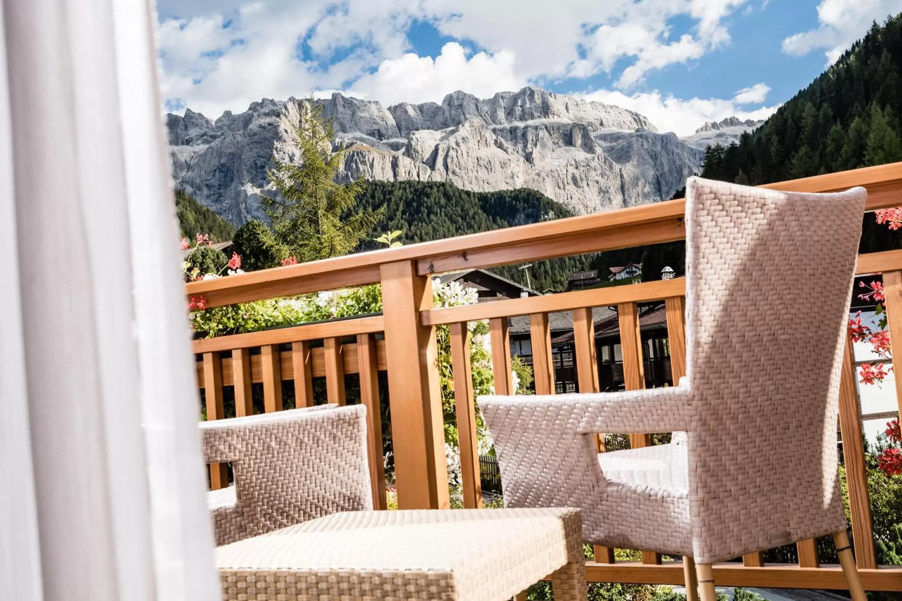 Balcony/Terrace, Mountain View in Boutique Hotel Nives - Luxury & Design in the Dolomites