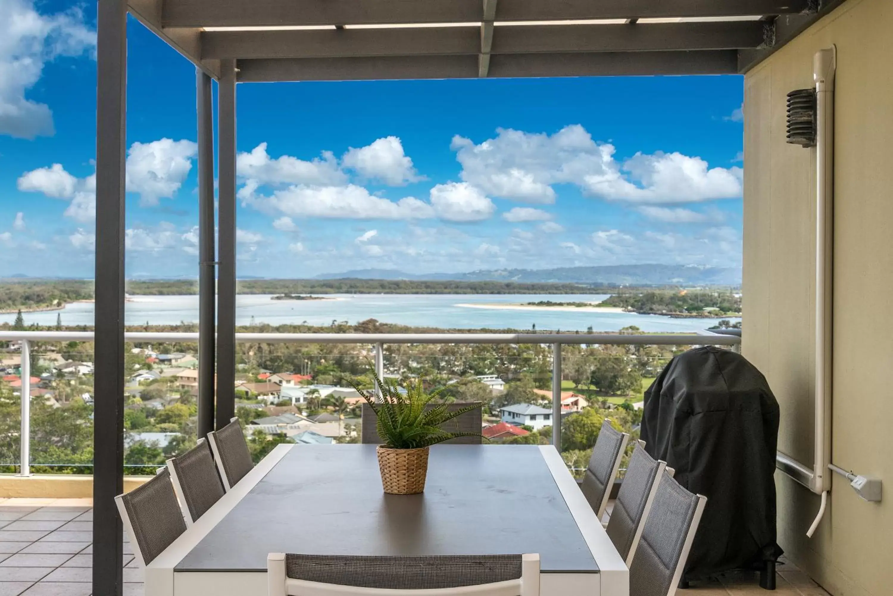 Balcony/Terrace in Grandview Apartments