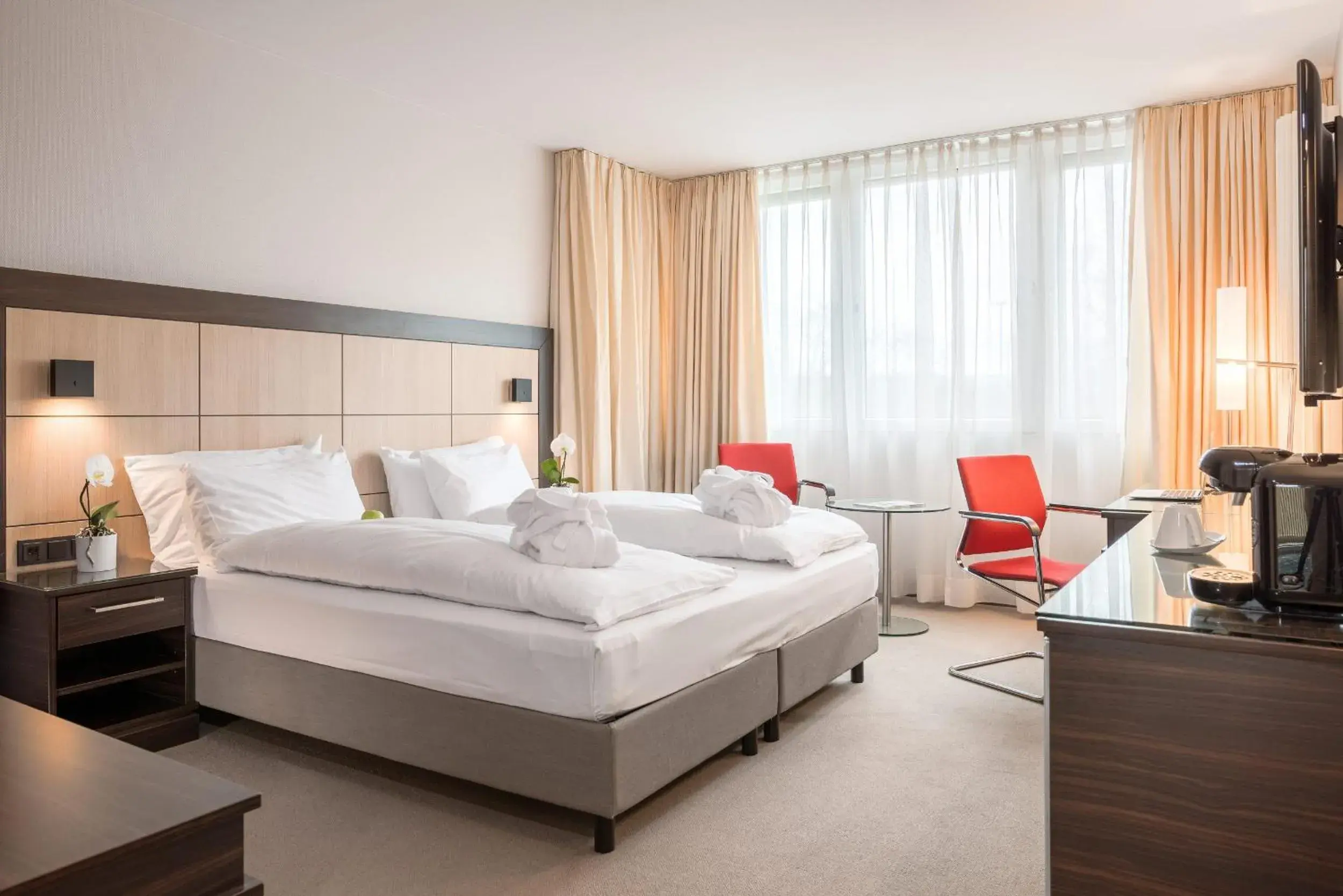 Bed in Leoso Hotel Leverkusen