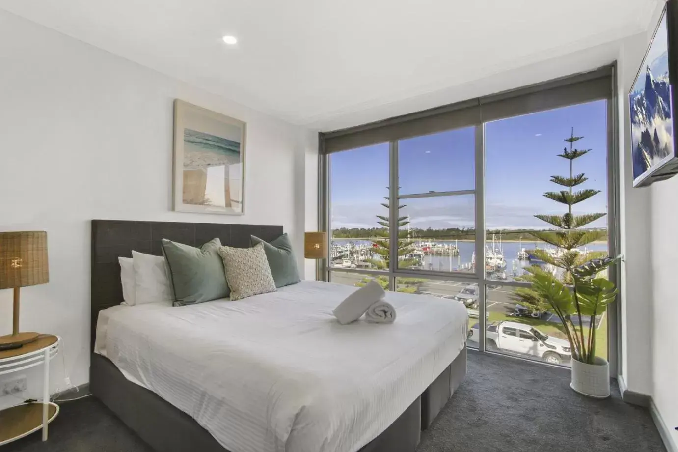 Bedroom in Bellevue On The Lakes