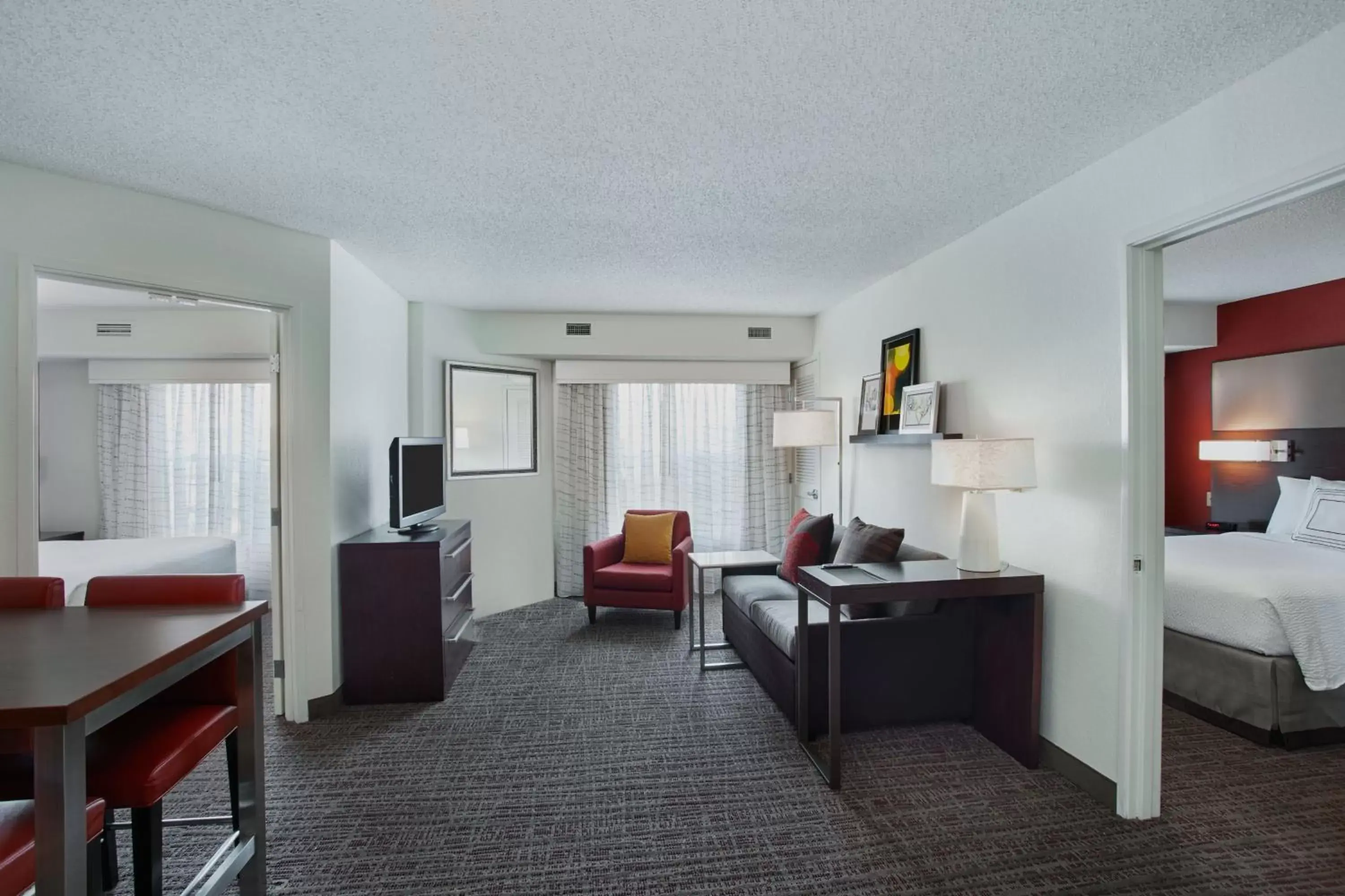 Living room, Seating Area in Residence Inn Detroit / Auburn Hills