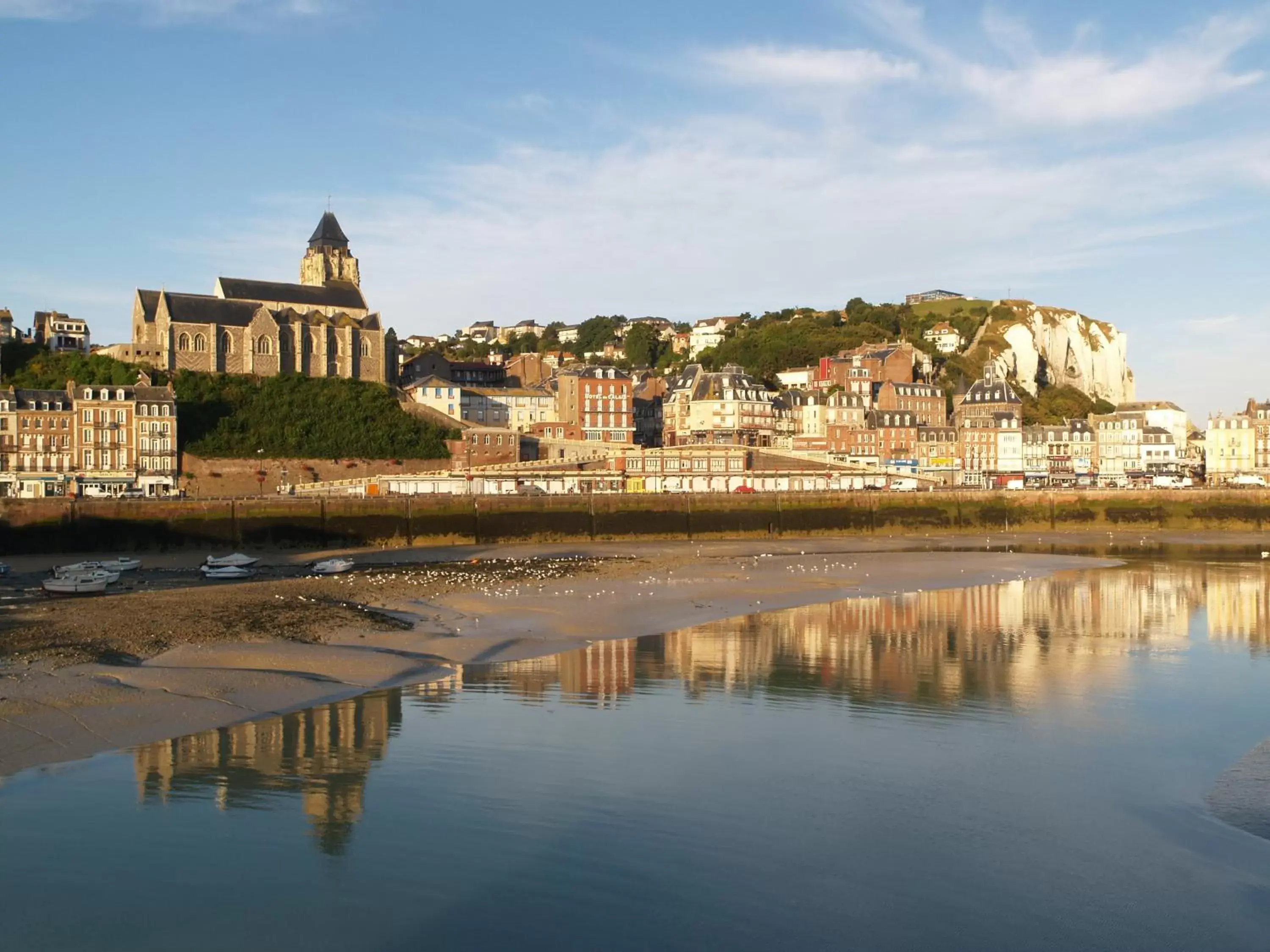 View (from property/room) in Hôtel De Calais View (from property/room) in Hôtel De Calais