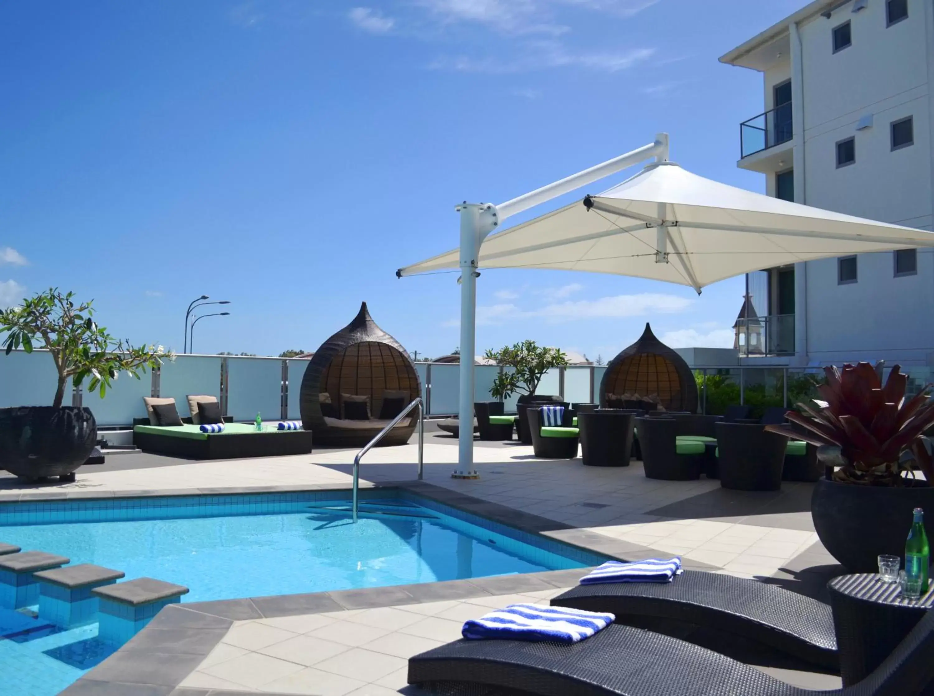 Pool view, Swimming Pool in Ramada Hotel & Suites by Wyndham Ballina Byron