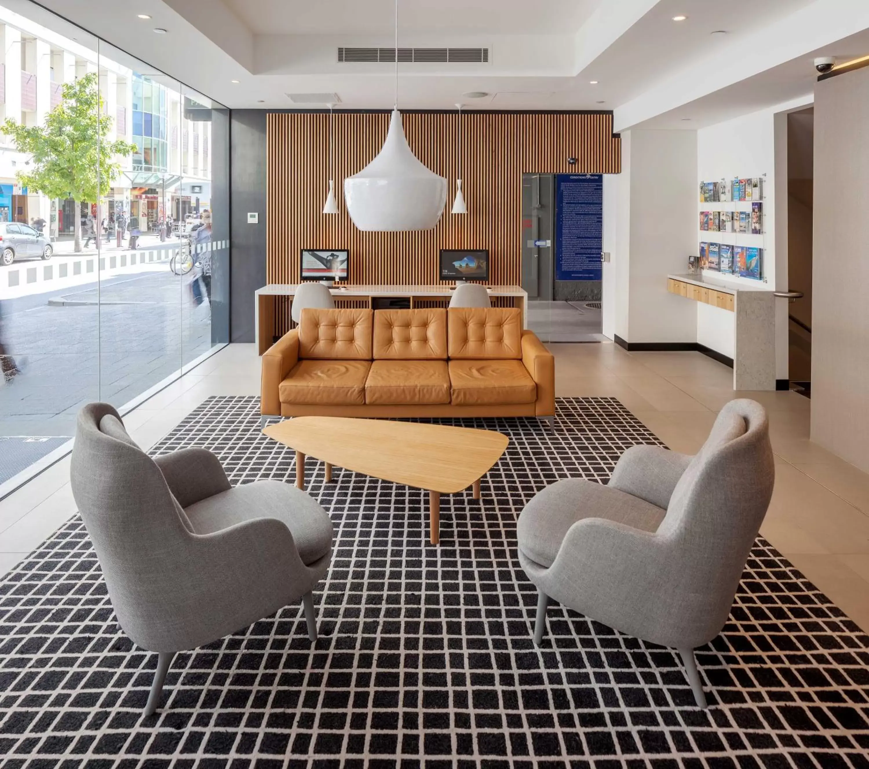 Property building, Seating Area in Holiday Inn Perth City Centre, an IHG Hotel