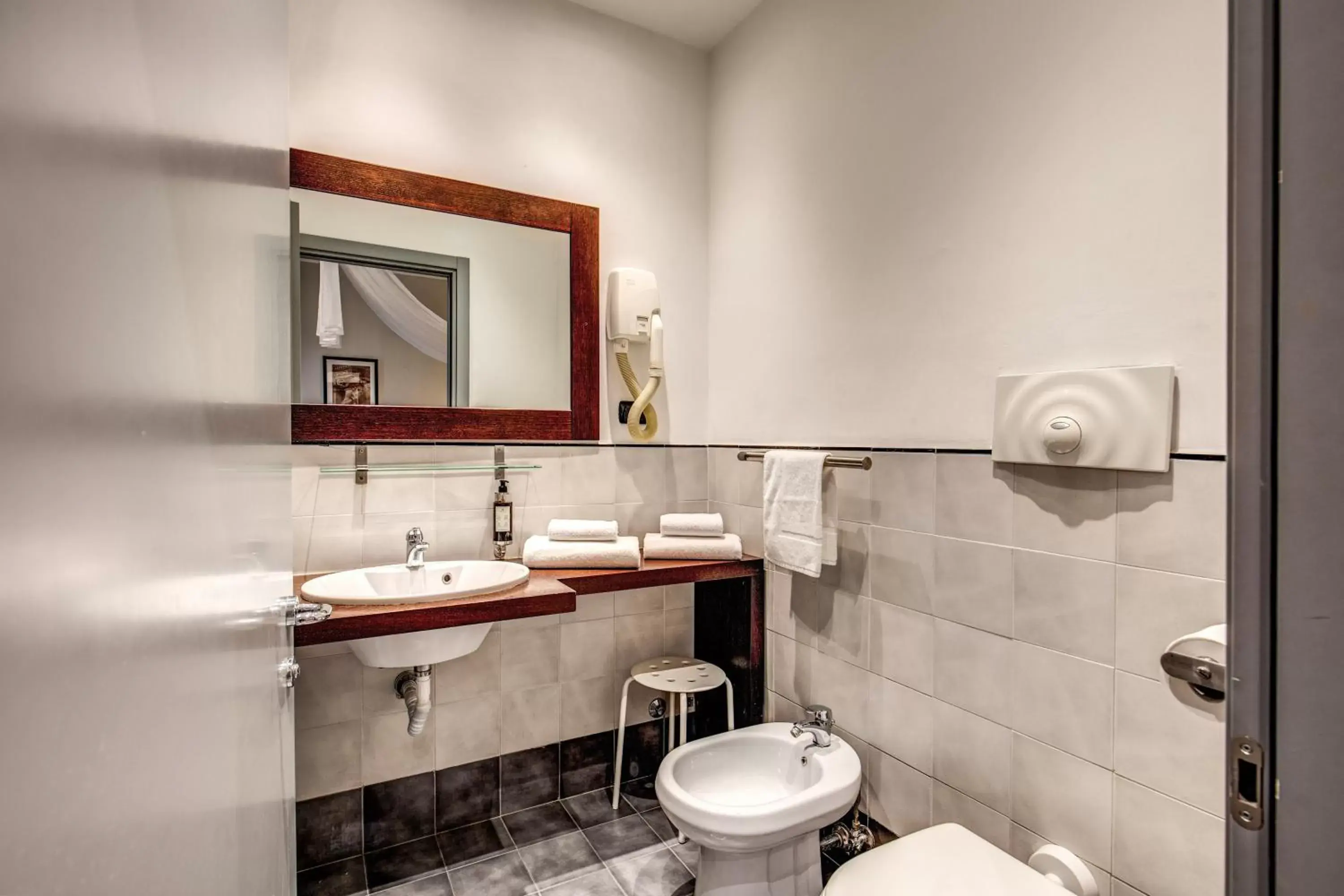 Bathroom in Hotel Giuggioli