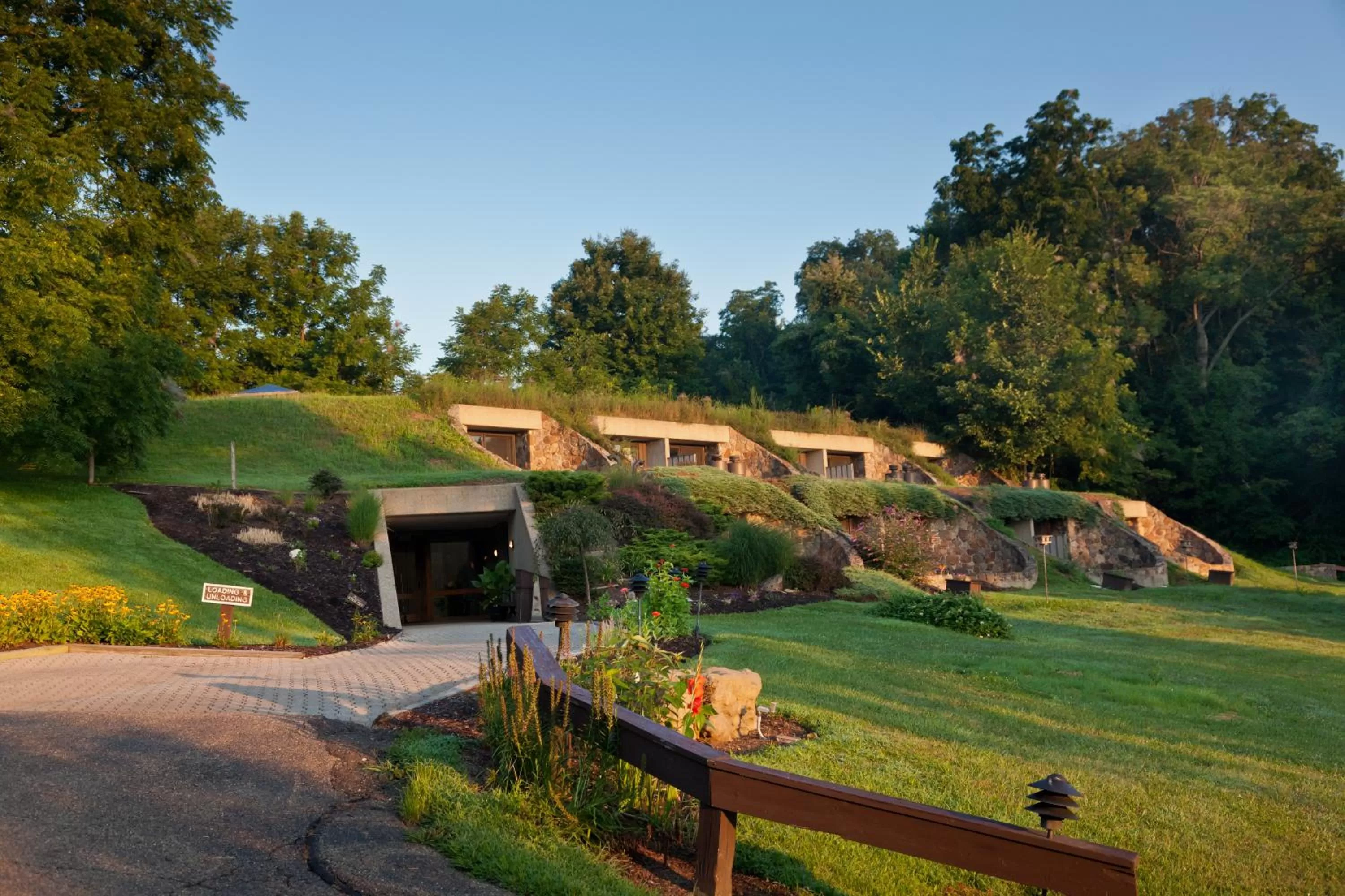 Facade/entrance in The Inn at Honey Run Millersburg