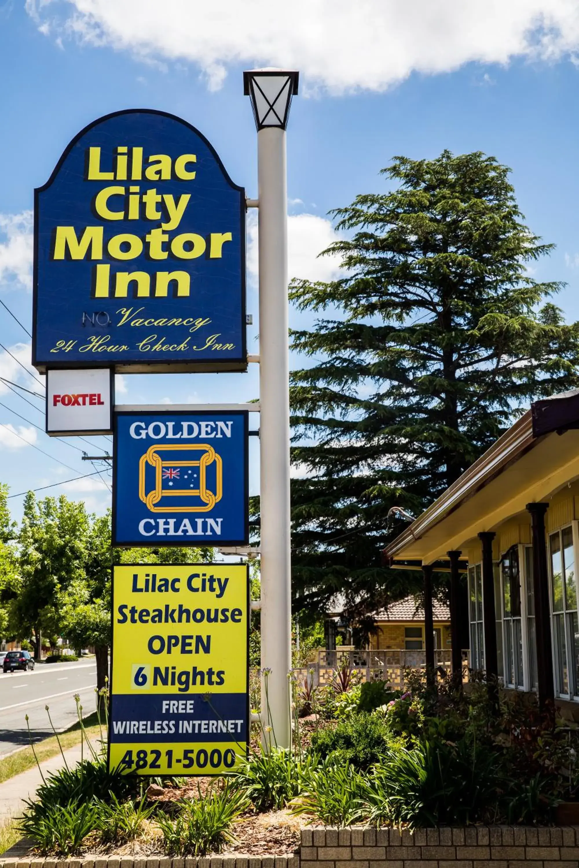 Facade/entrance in Lilac City Motor Inn & Steakhouse
