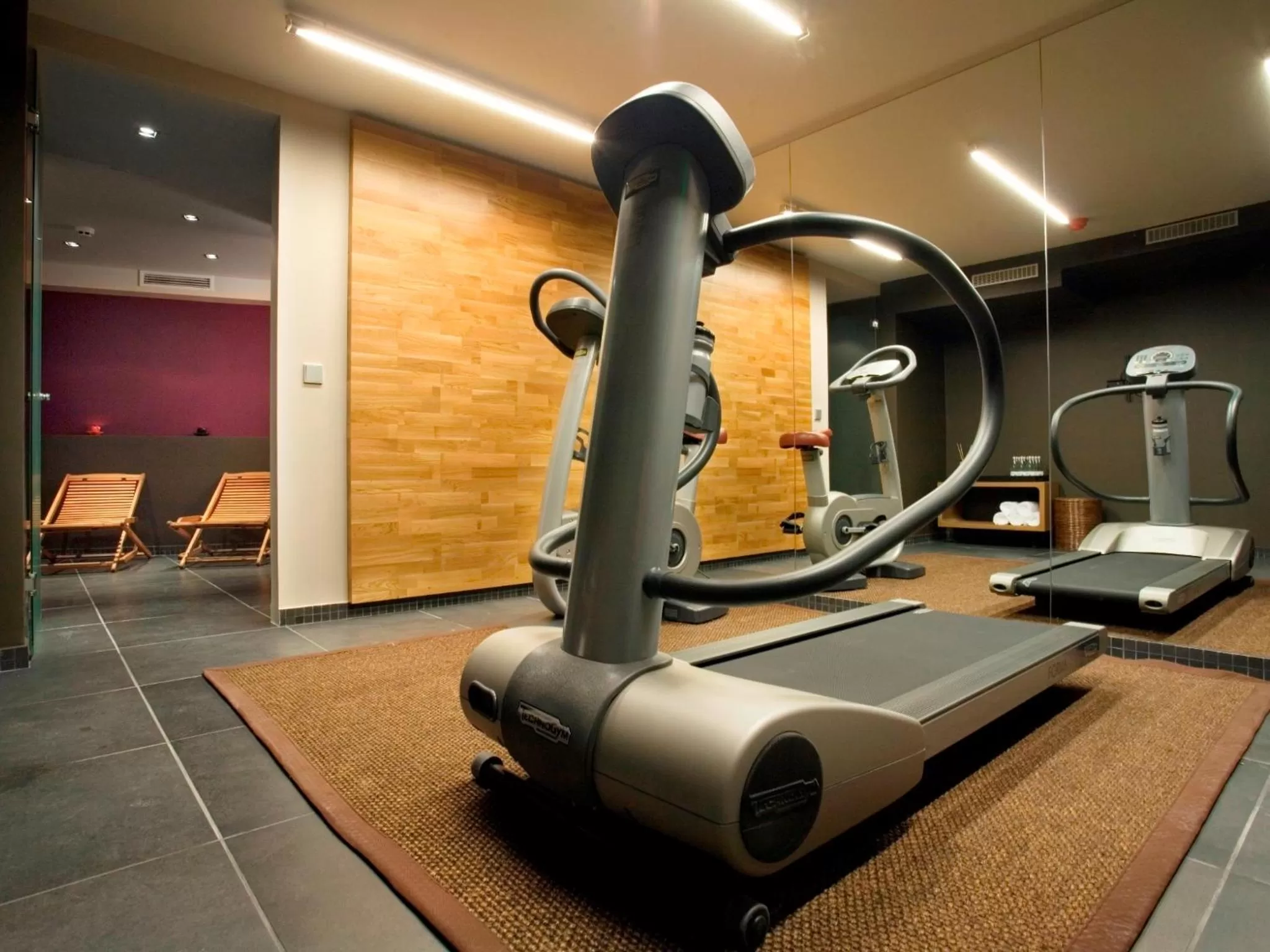 Fitness centre/facilities in mOdus Hotel