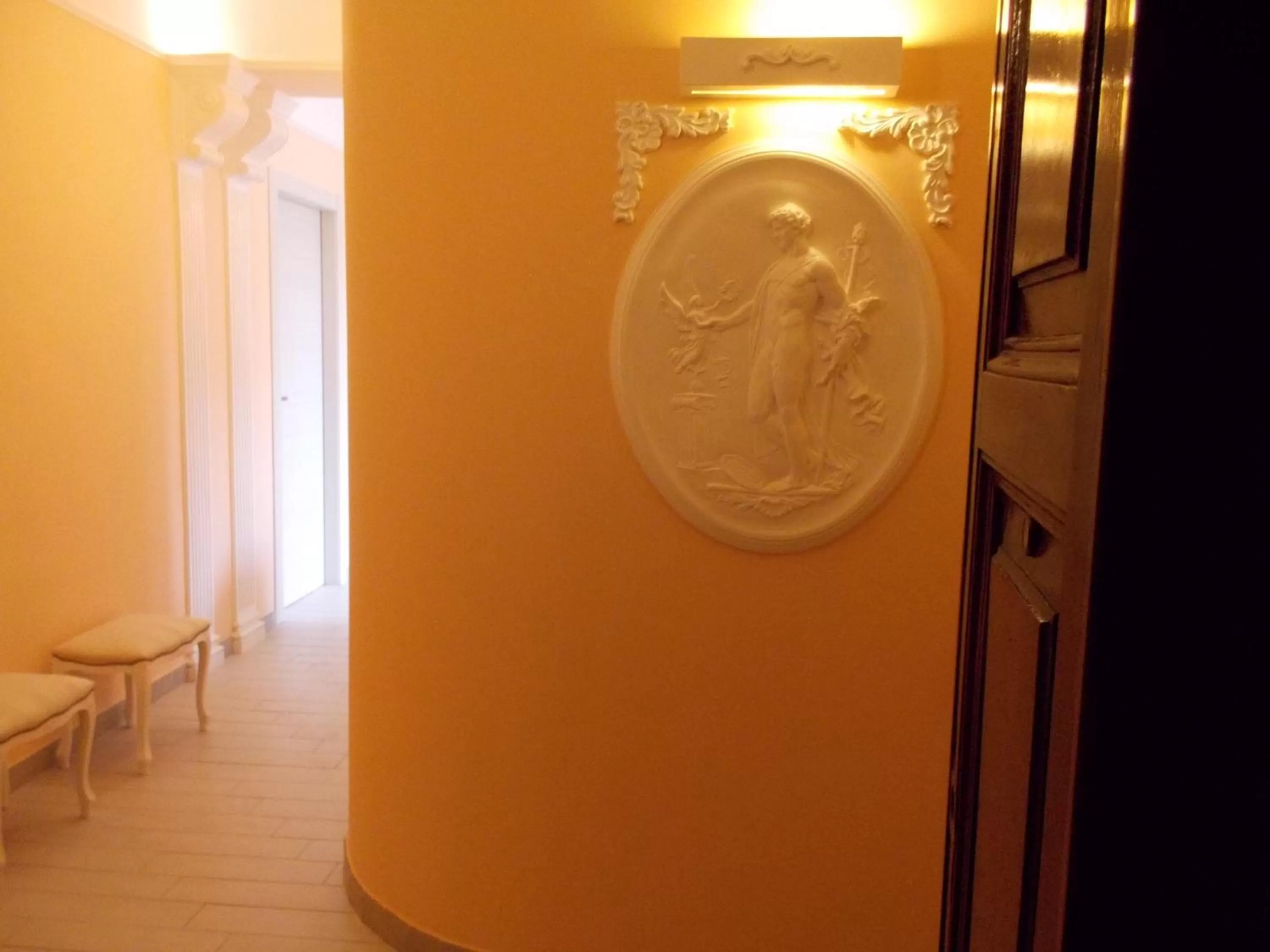 Decorative detail in Merulana Suite 2