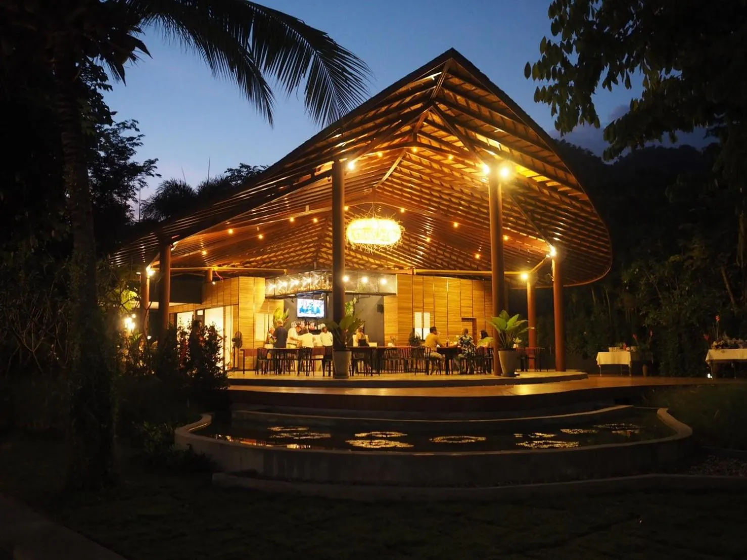 Restaurant/places to eat in Samui Garden Home