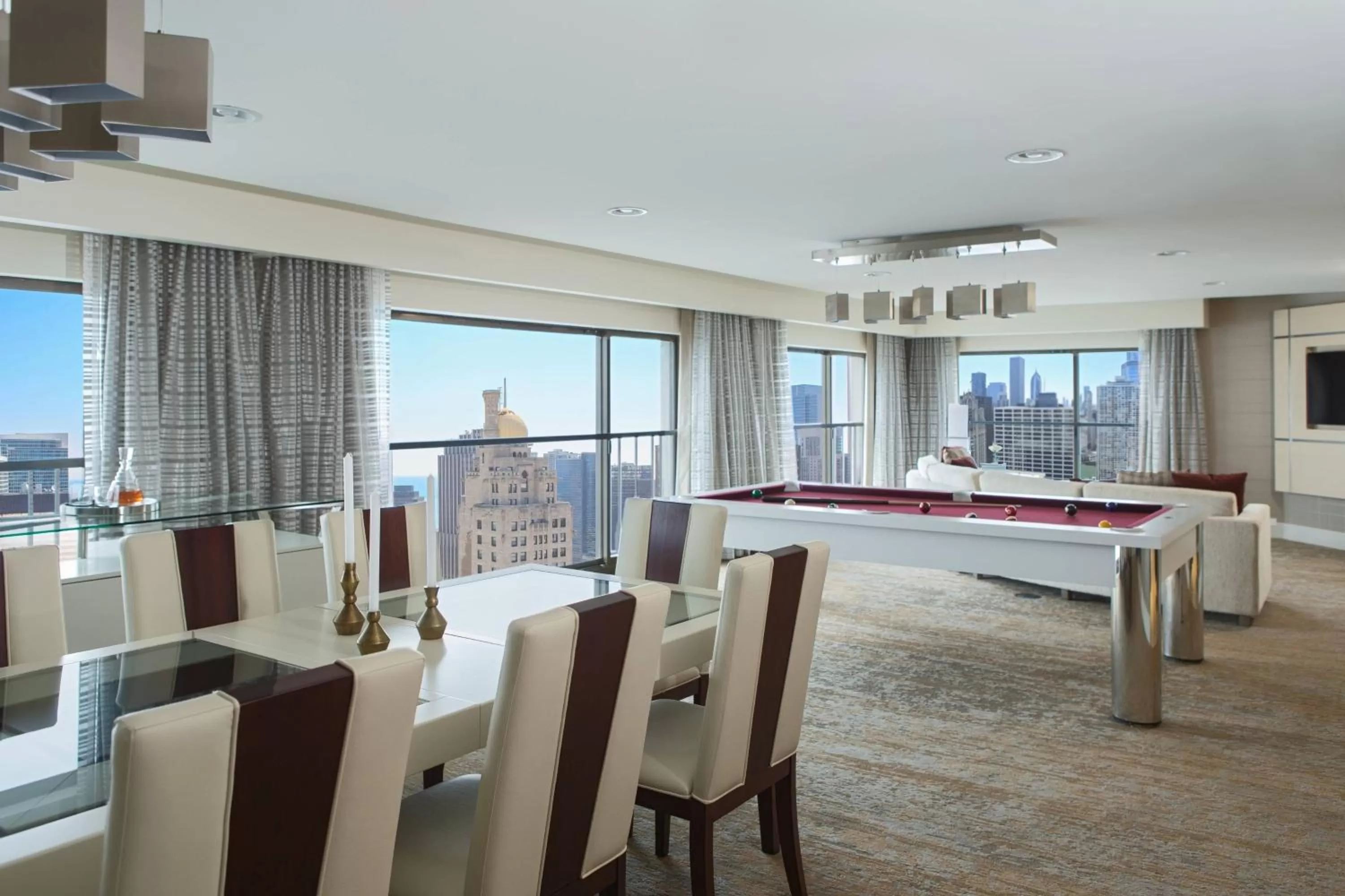 Photo of the whole room in Chicago Marriott Downtown Magnificent Mile