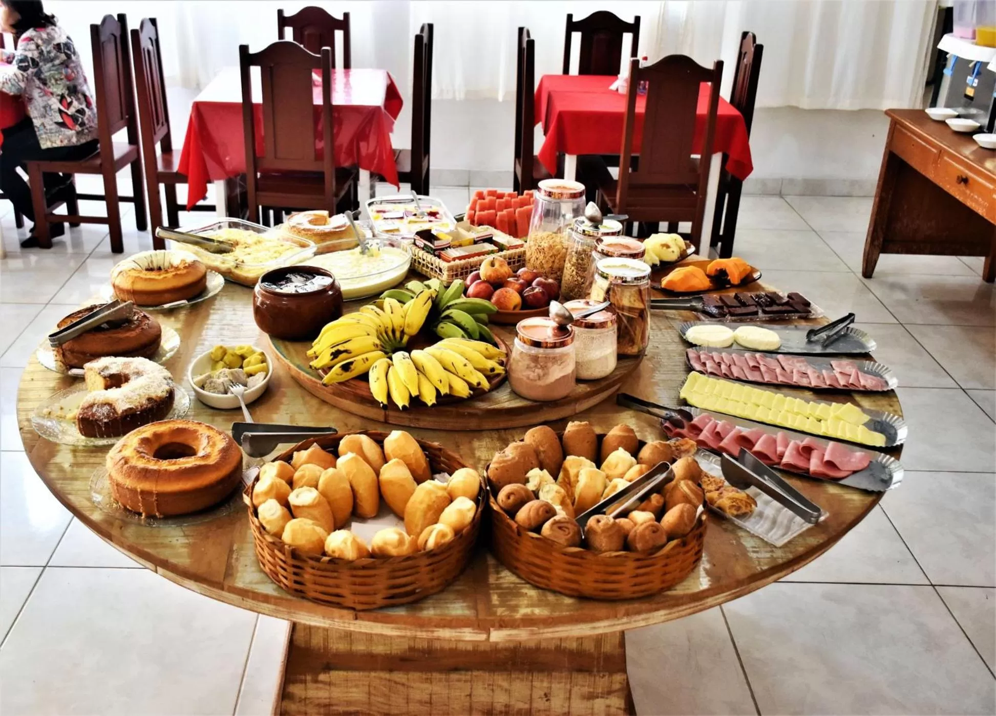 Buffet breakfast in Pousada Estrela de Paraty