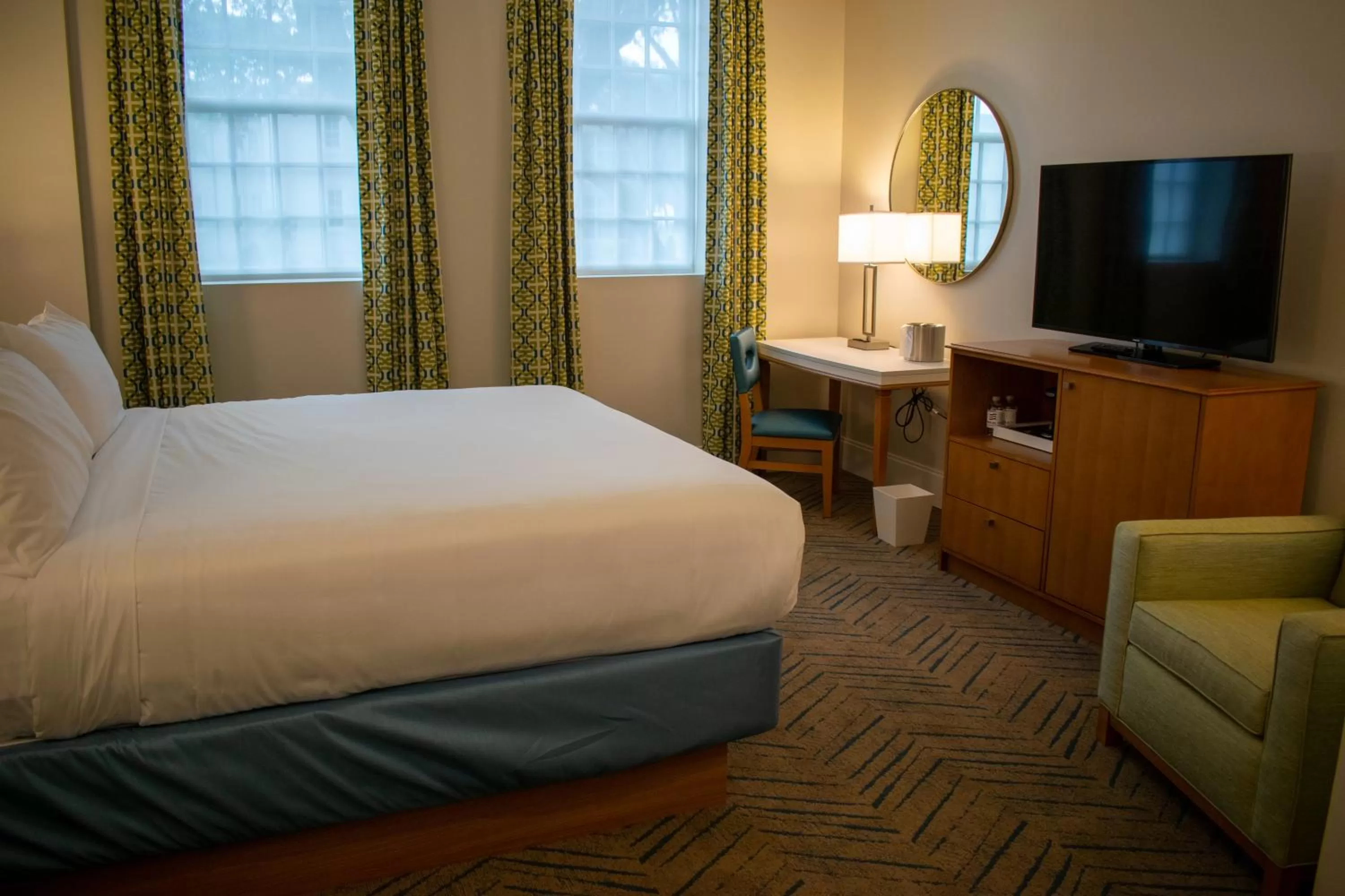 Standard King Room in Oasis Resort Gulfport