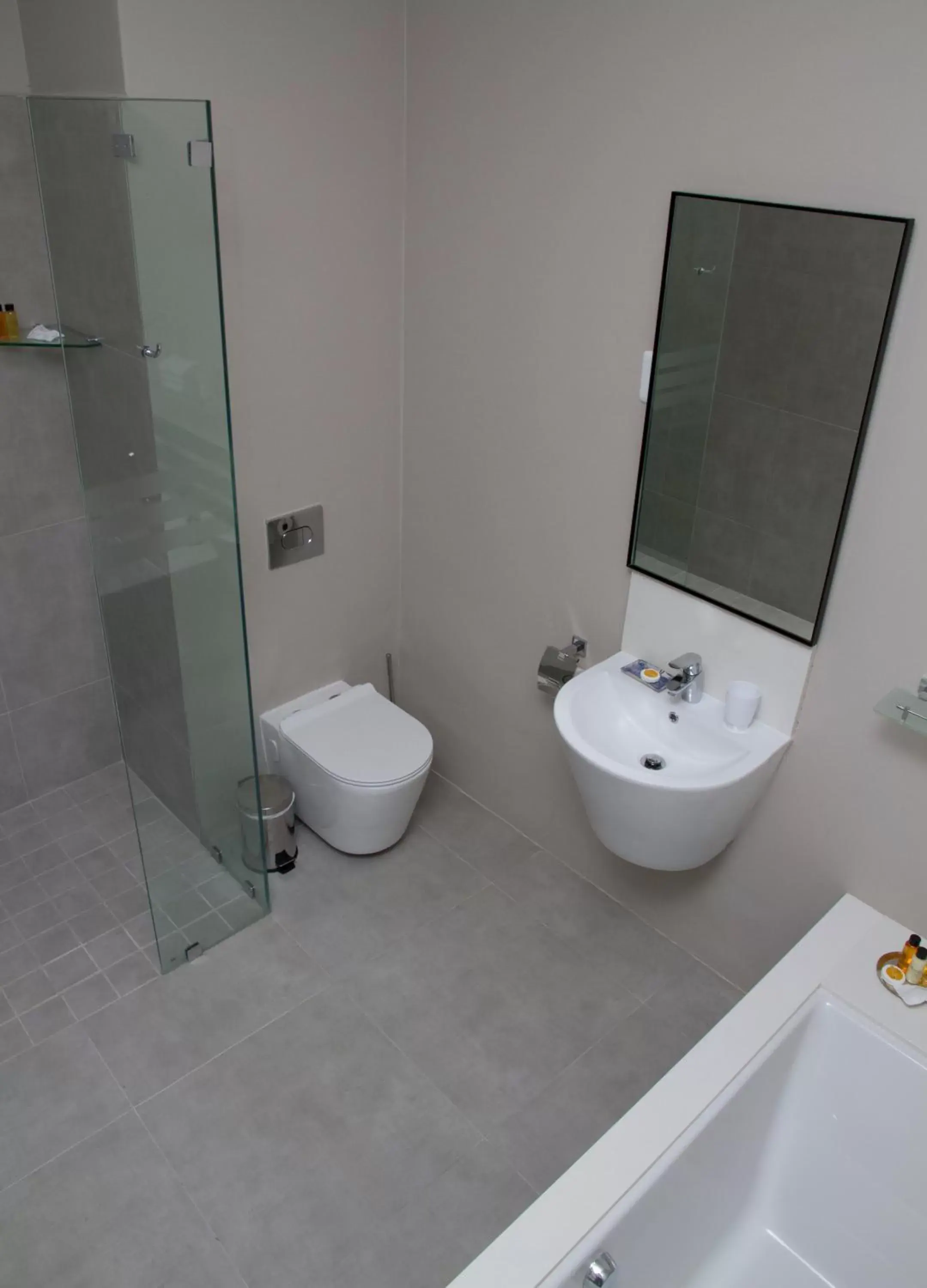 Toilet, Bathroom in Ocean Bay Guesthouse