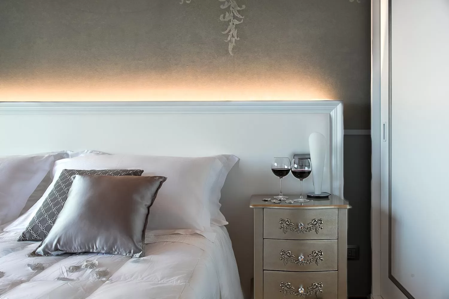 Photo of the whole room, Bed in BellavistaRelax