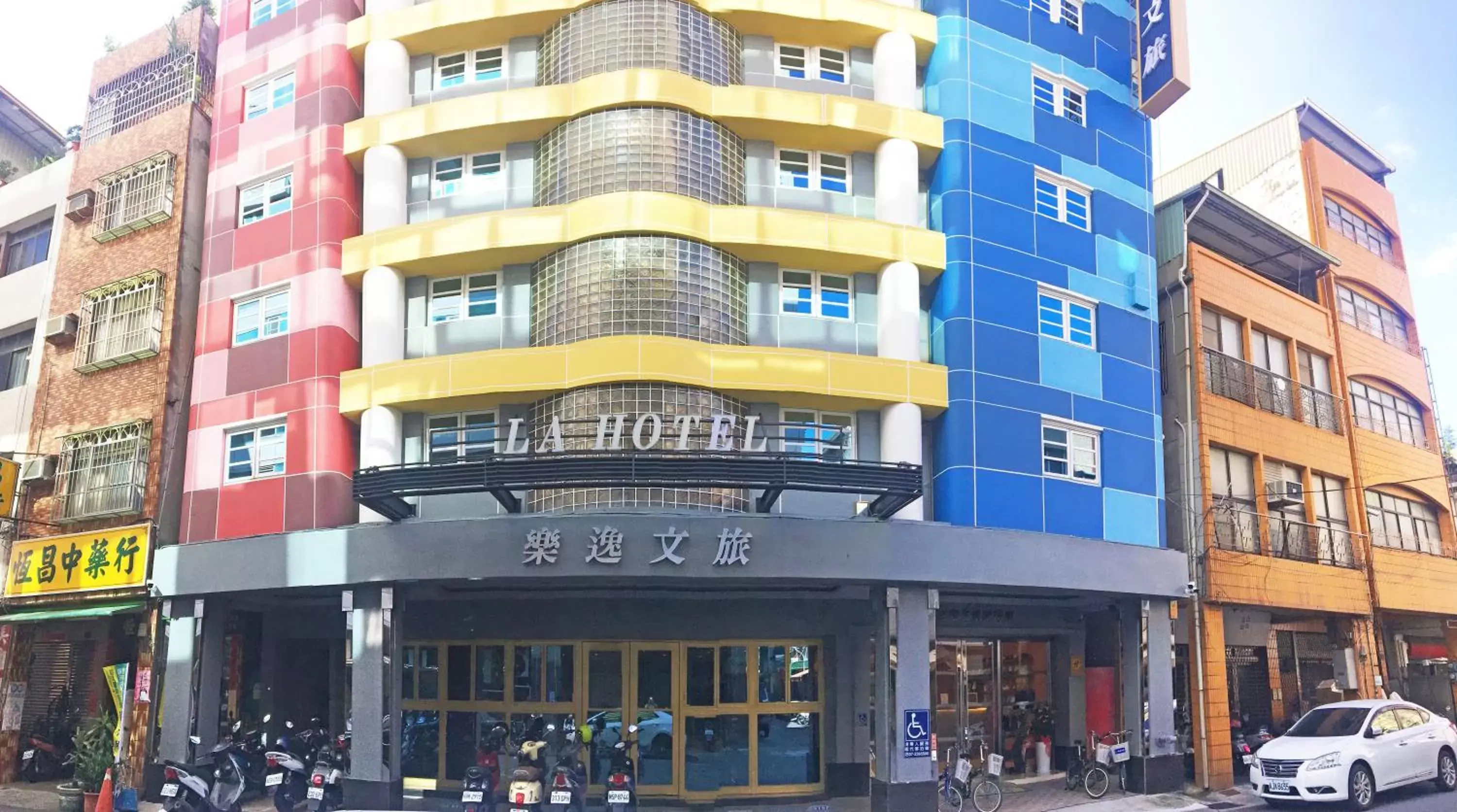 Facade/entrance, Property Building in La Hotel-Baseball Theme Hall