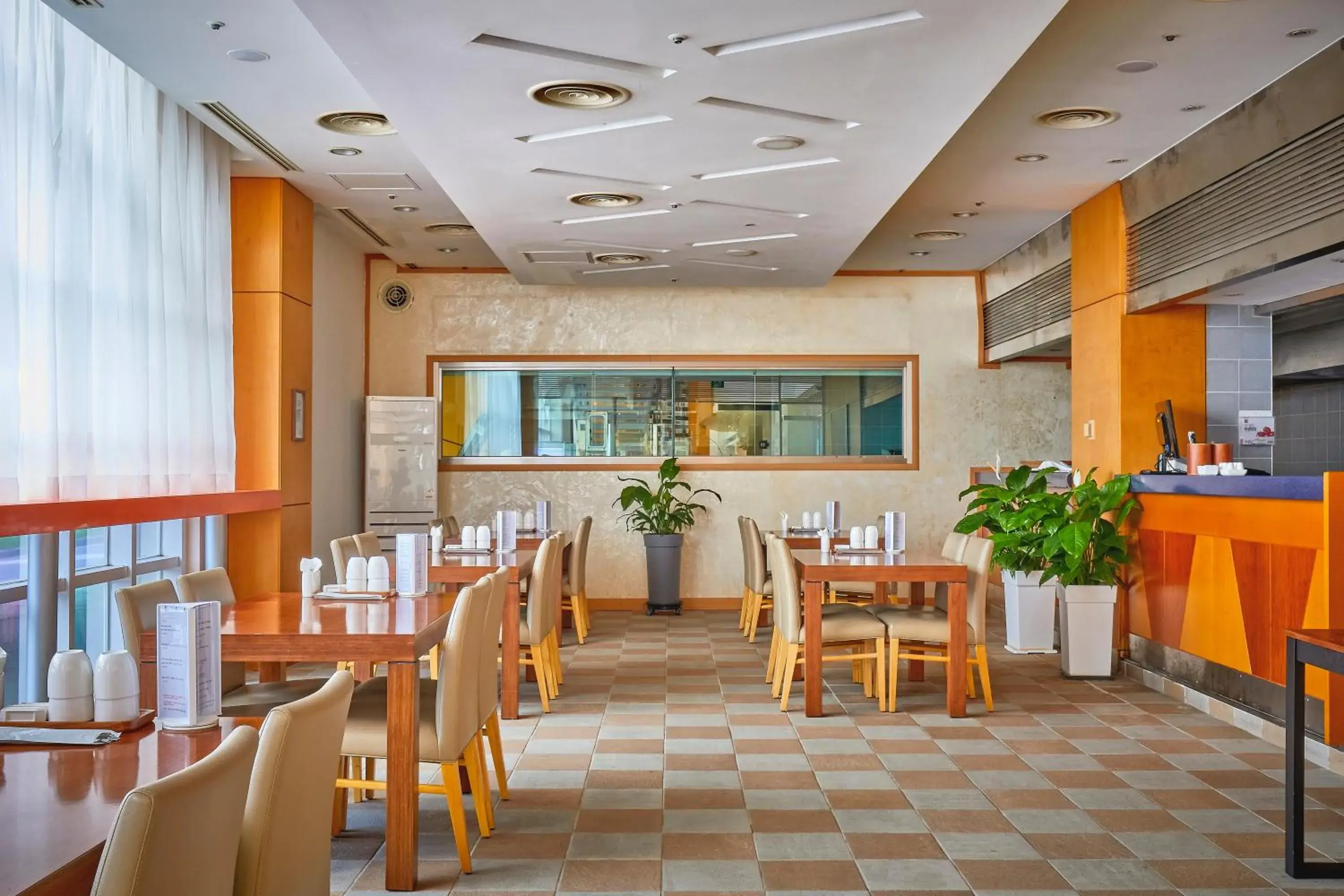 Restaurant/Places to Eat in Mauna Ocean Resort