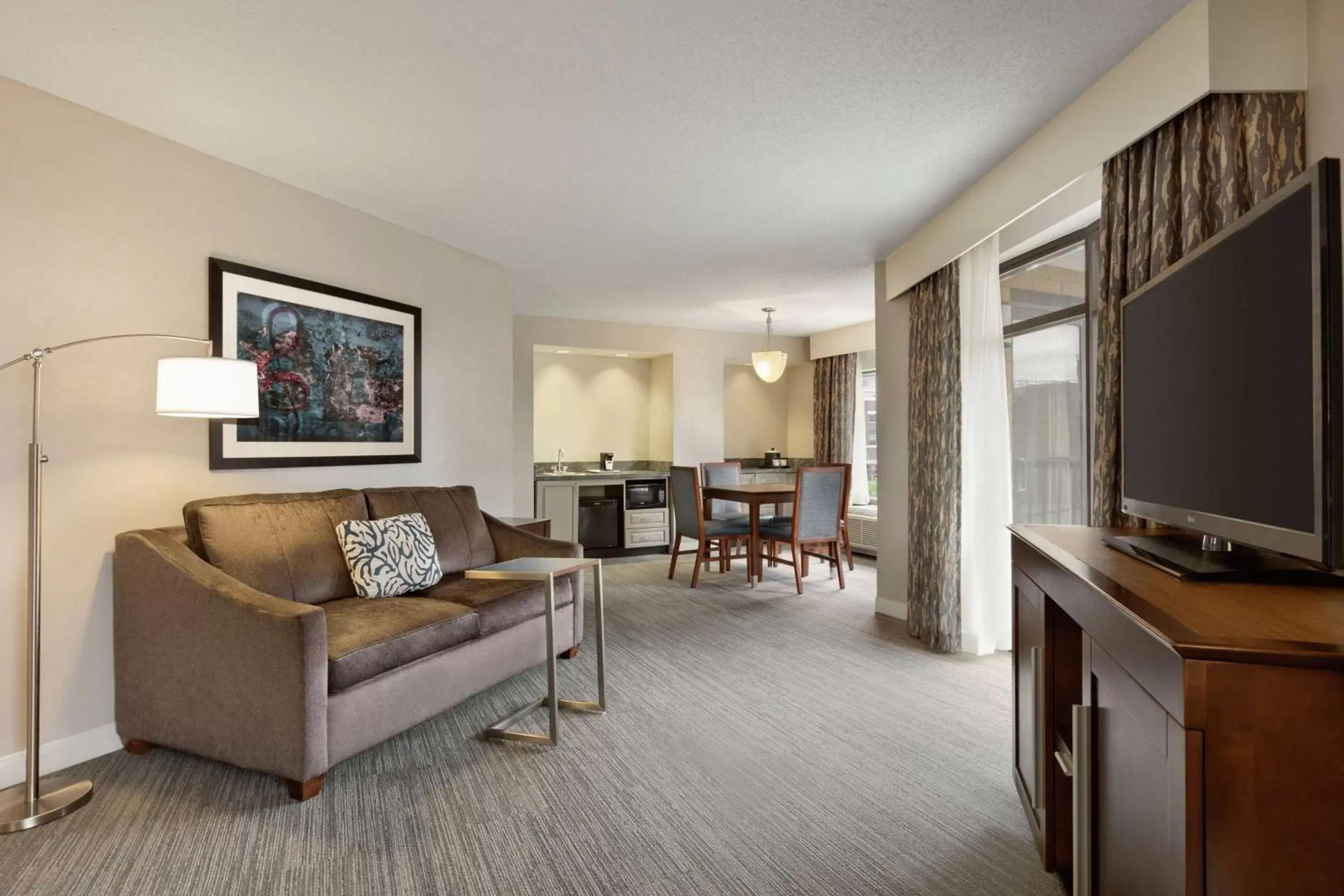 Bedroom, Seating Area in Hampton Inn & Suites Nashville-Downtown