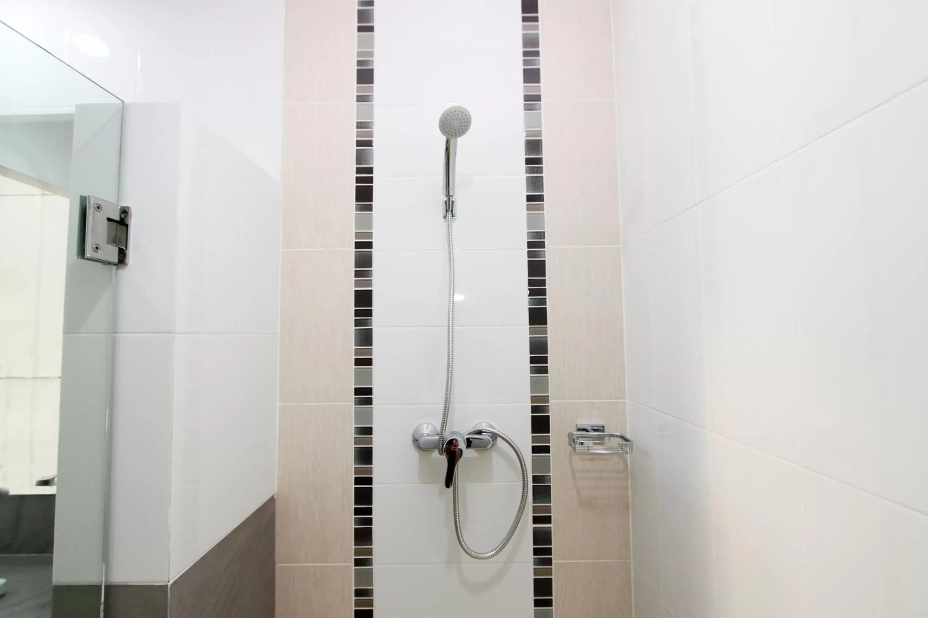 Bathroom in V-twin Donjan Service Apartment Bathroom in V-twin Donjan Service Apartment