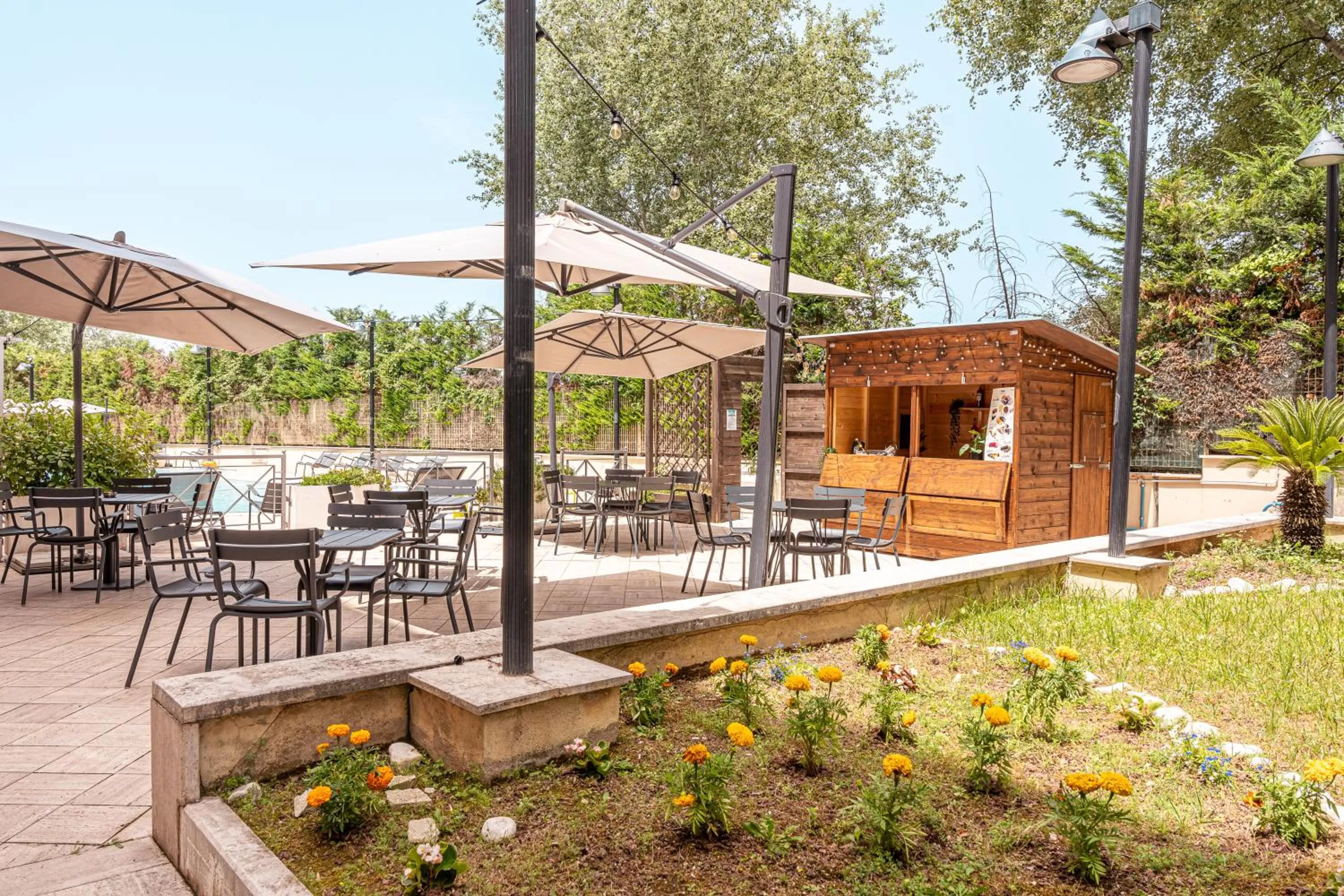 Property building in Novotel Roma Est