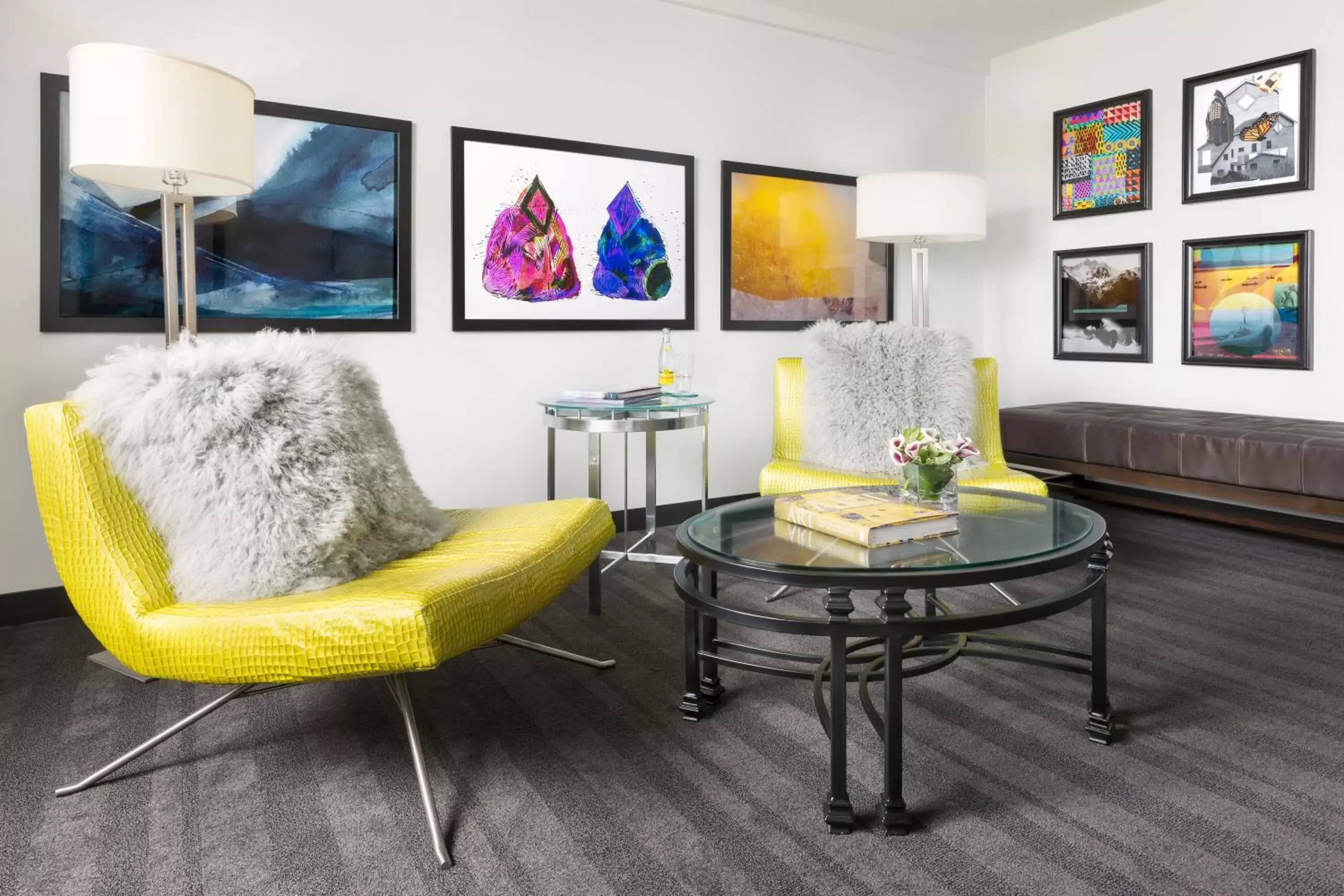 Living room, Seating Area in Studio Allston Hotel Boston