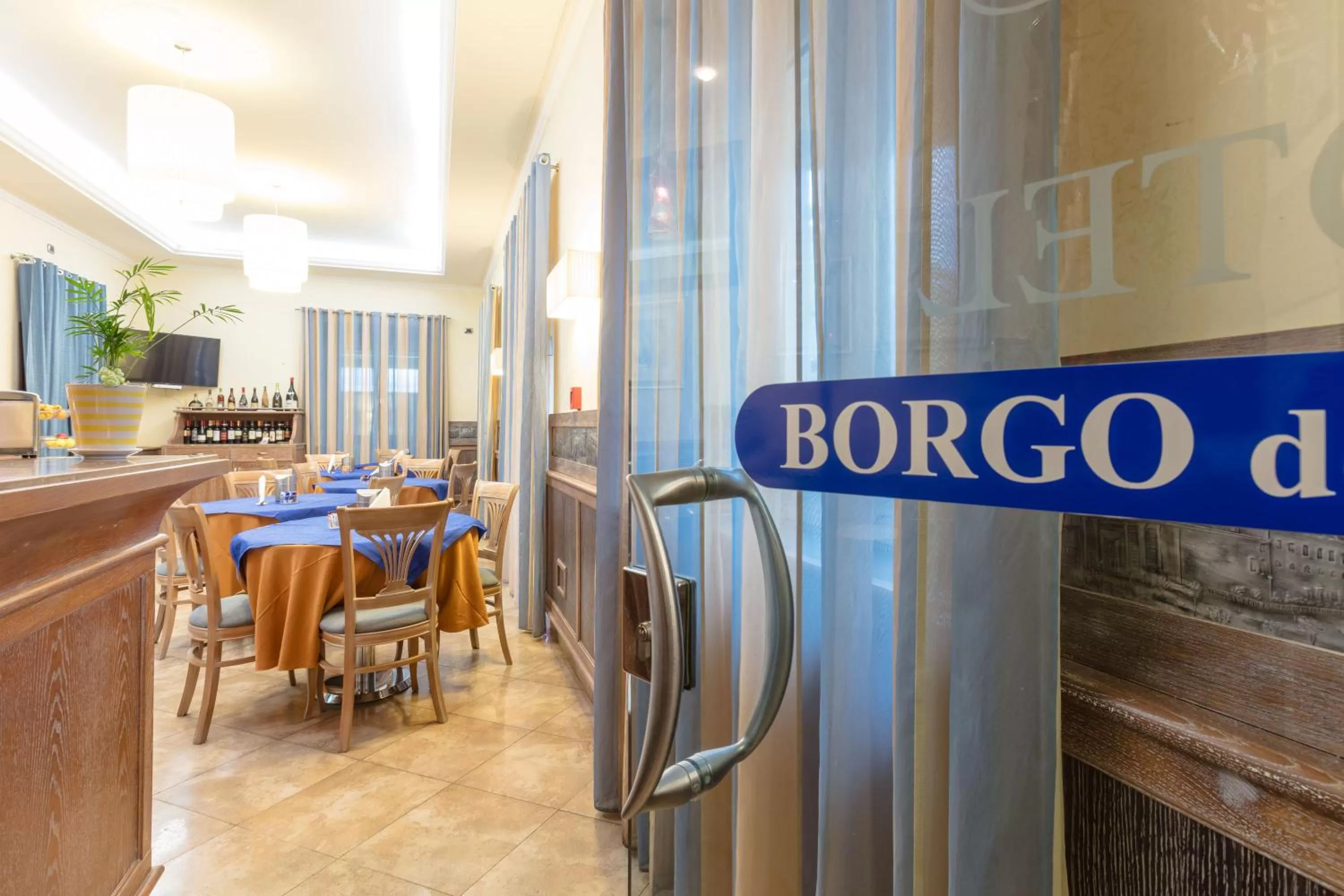 Restaurant/places to eat in Hotel Borgo Del Mare